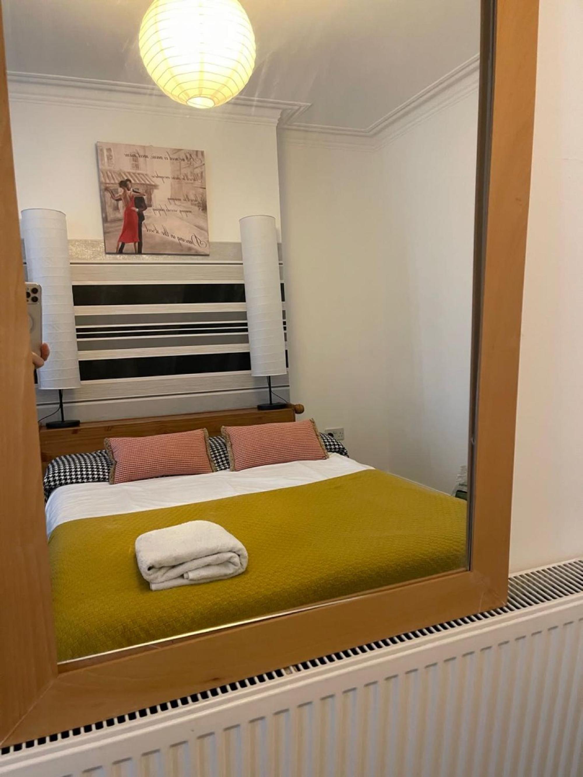 Standard Double Room with Shared Bathroom photo 3
