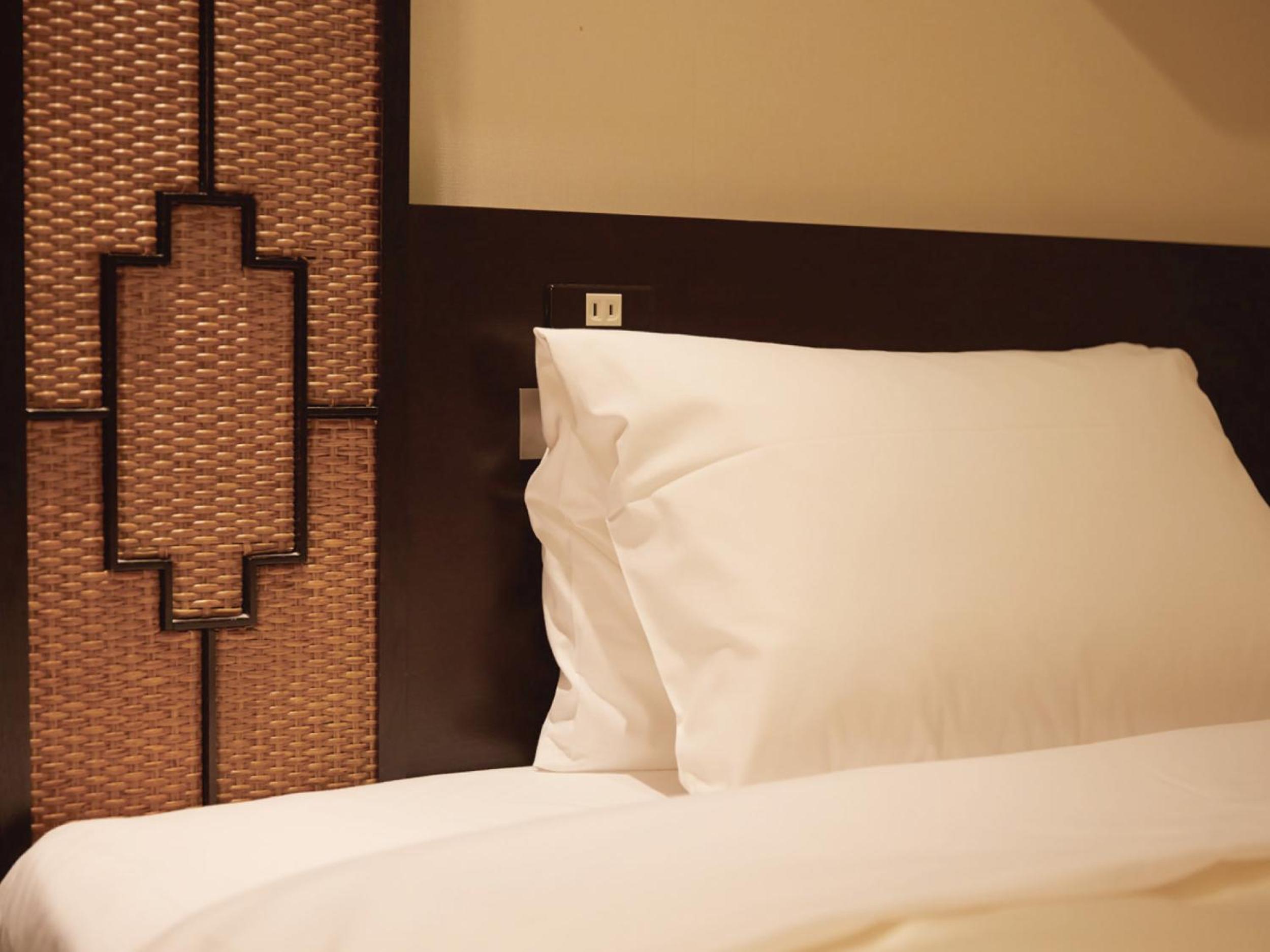 Double Room with Small Double Bed - Non Smoking - Photo 2