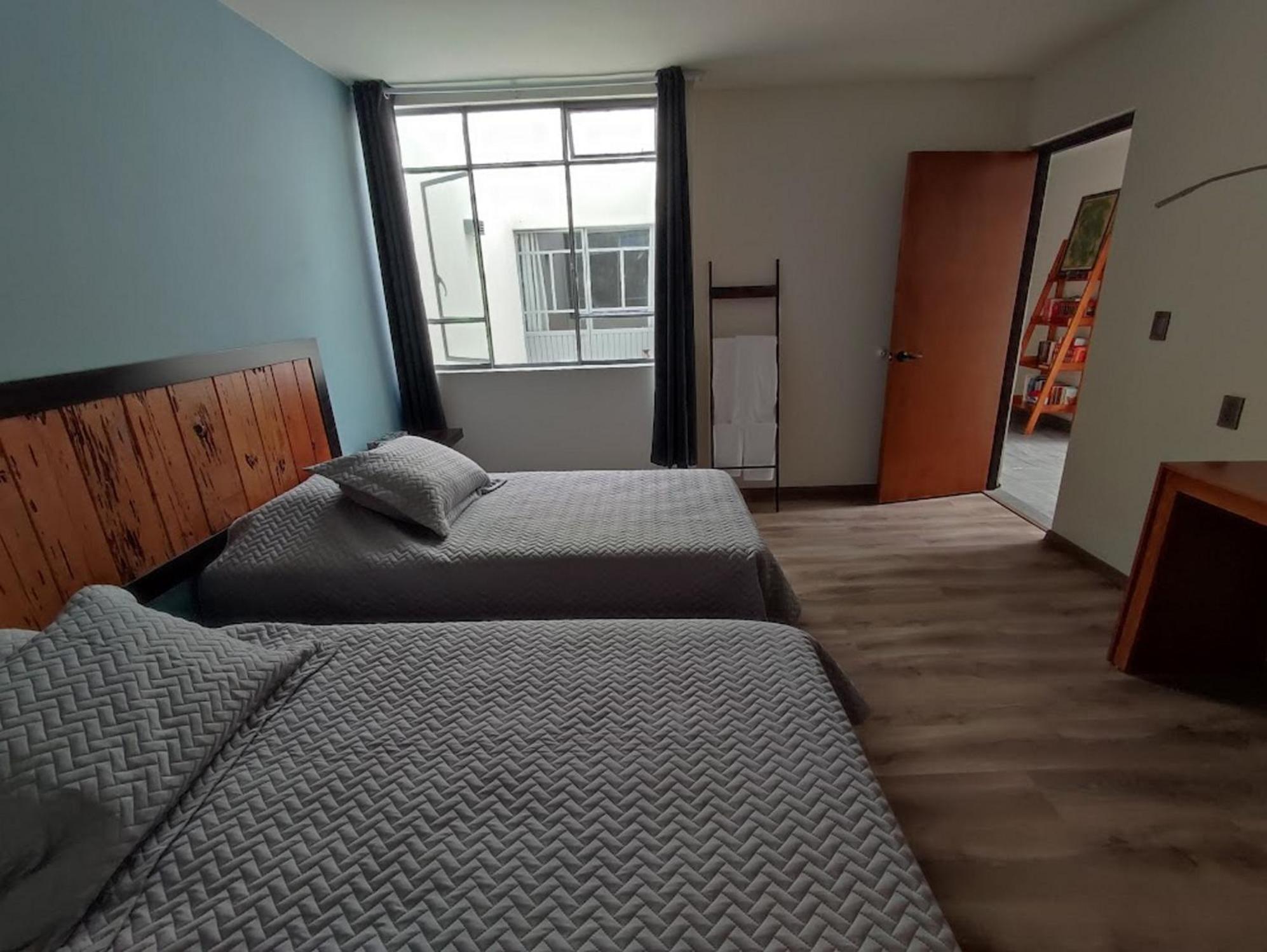 Twin Room - Photo 2