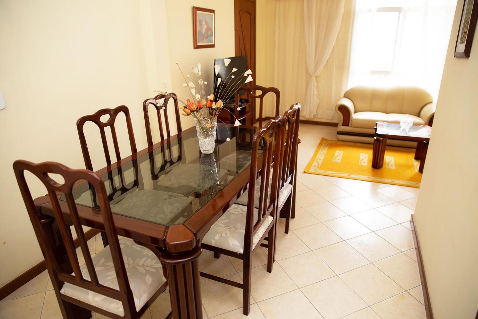 Apartment photo 2