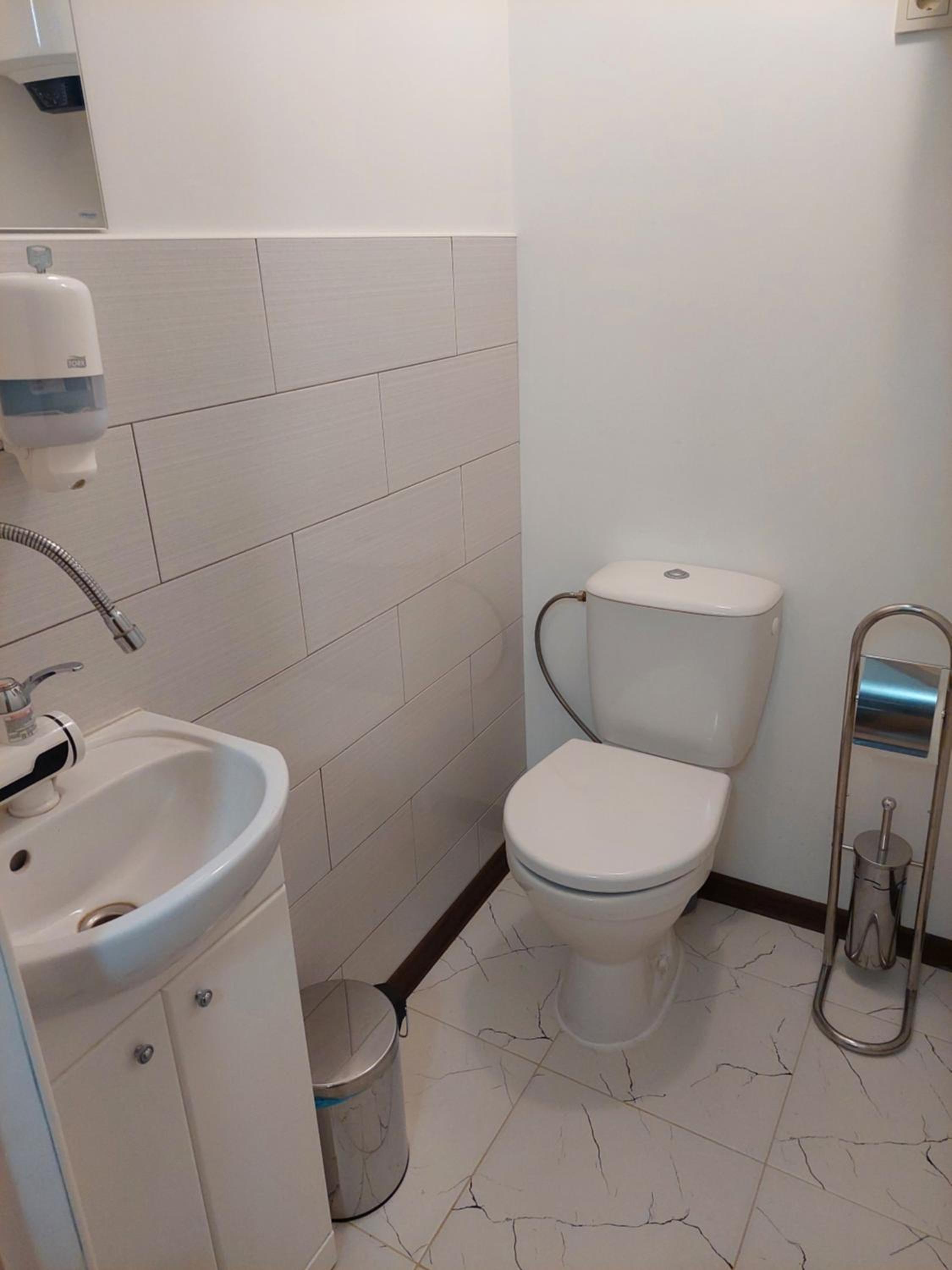 Triple Room with Shower - Photo 2