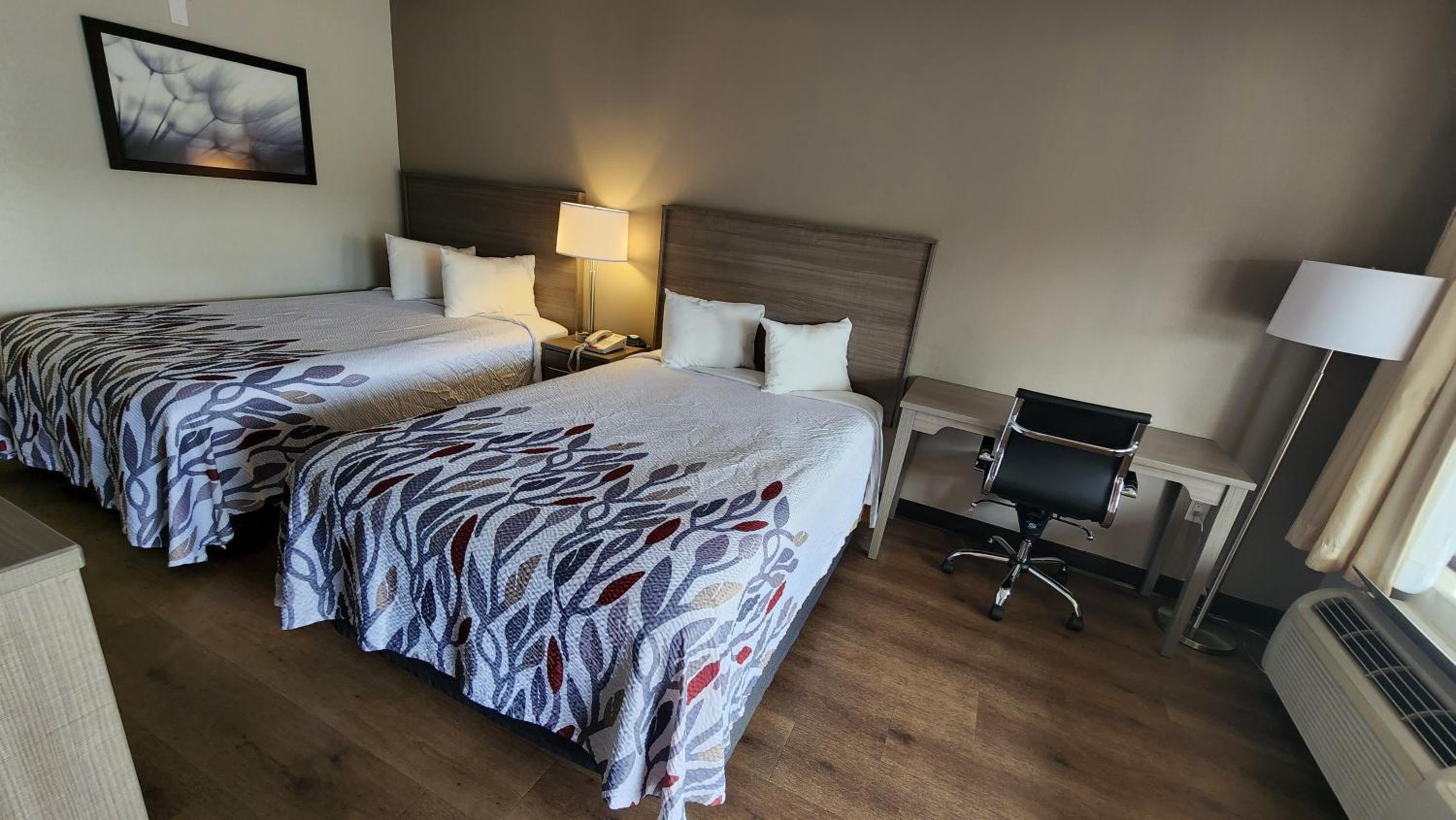 Deluxe Room with Two Double Beds Smoke Free - Photo 5