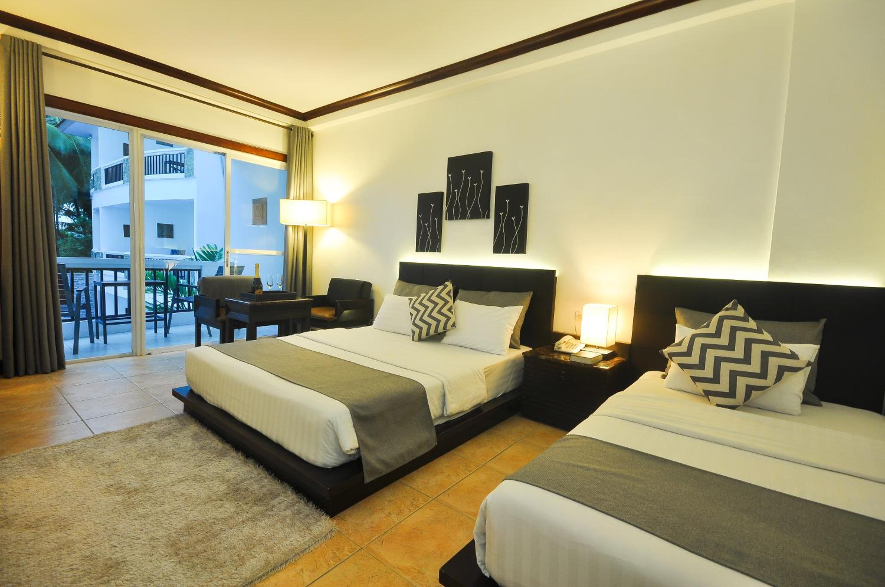 Deluxe Room - Photo 6