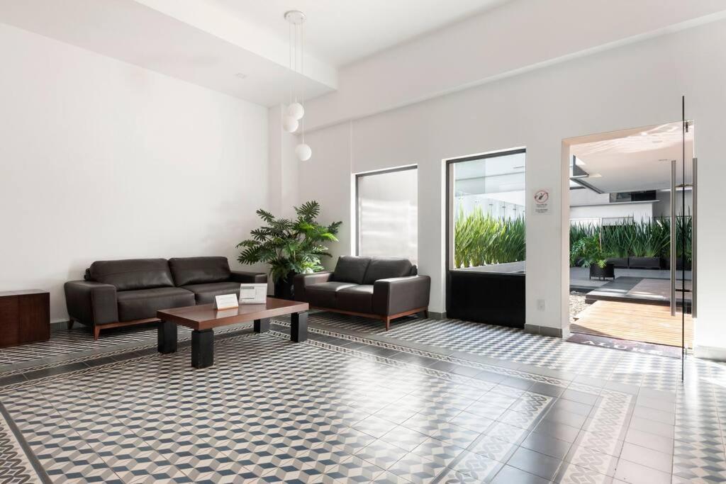 One-Bedroom Apartment - Photo 32