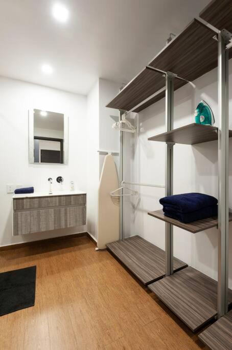 One-Bedroom Apartment - Photo 30