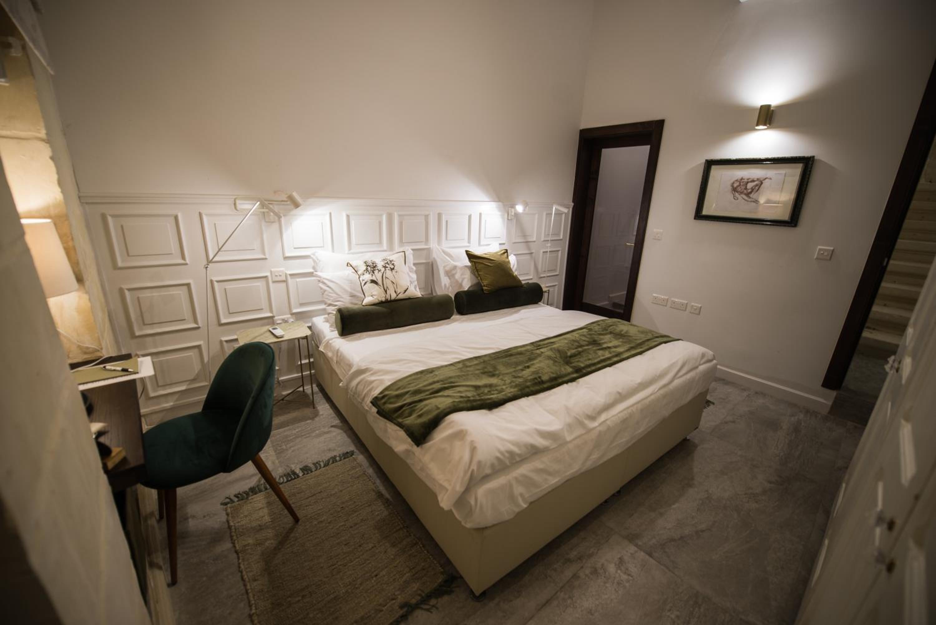 Double Room - Photo 2
