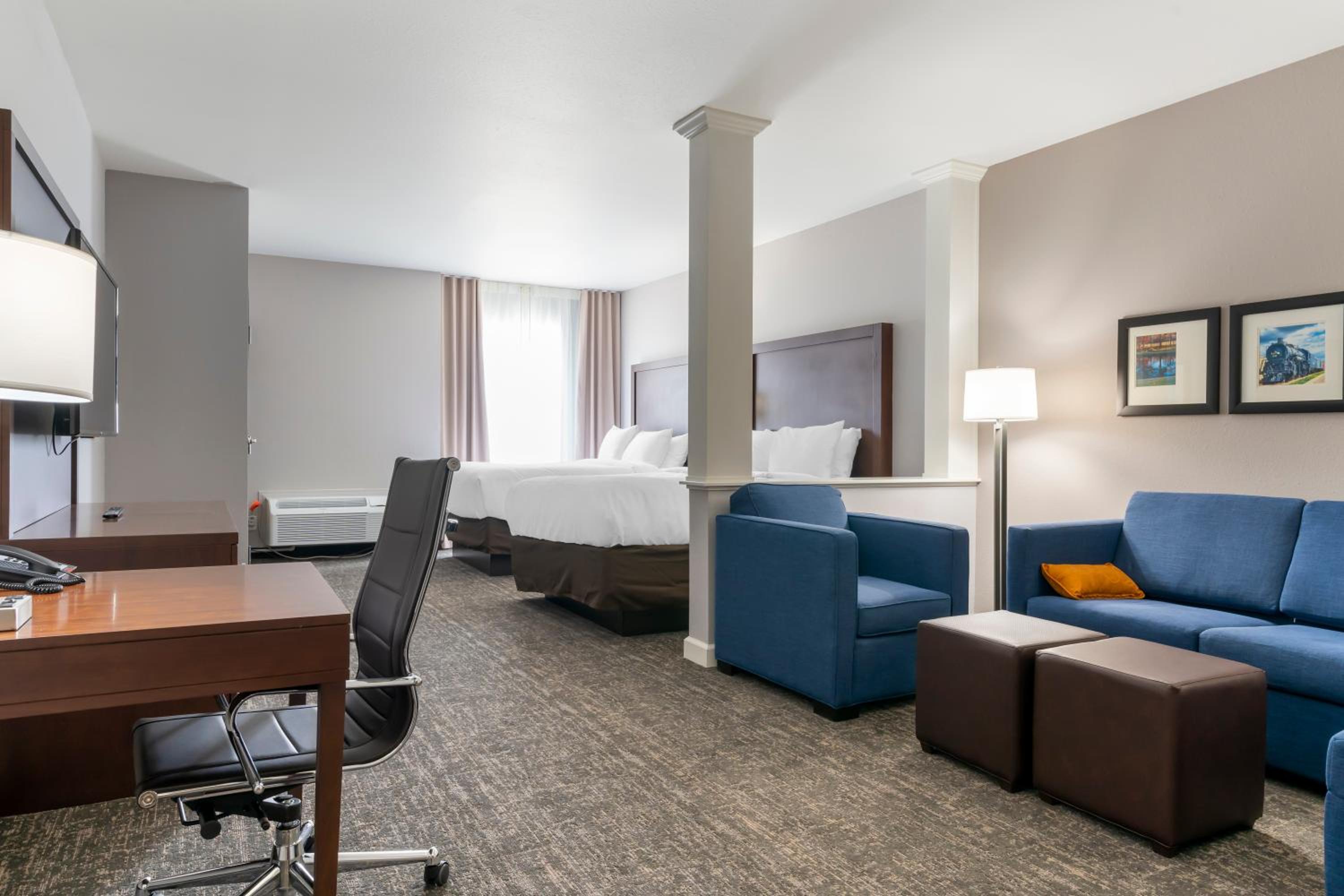 One Room Suite with Two Queen Beds and Sofa bed - Non Smoking