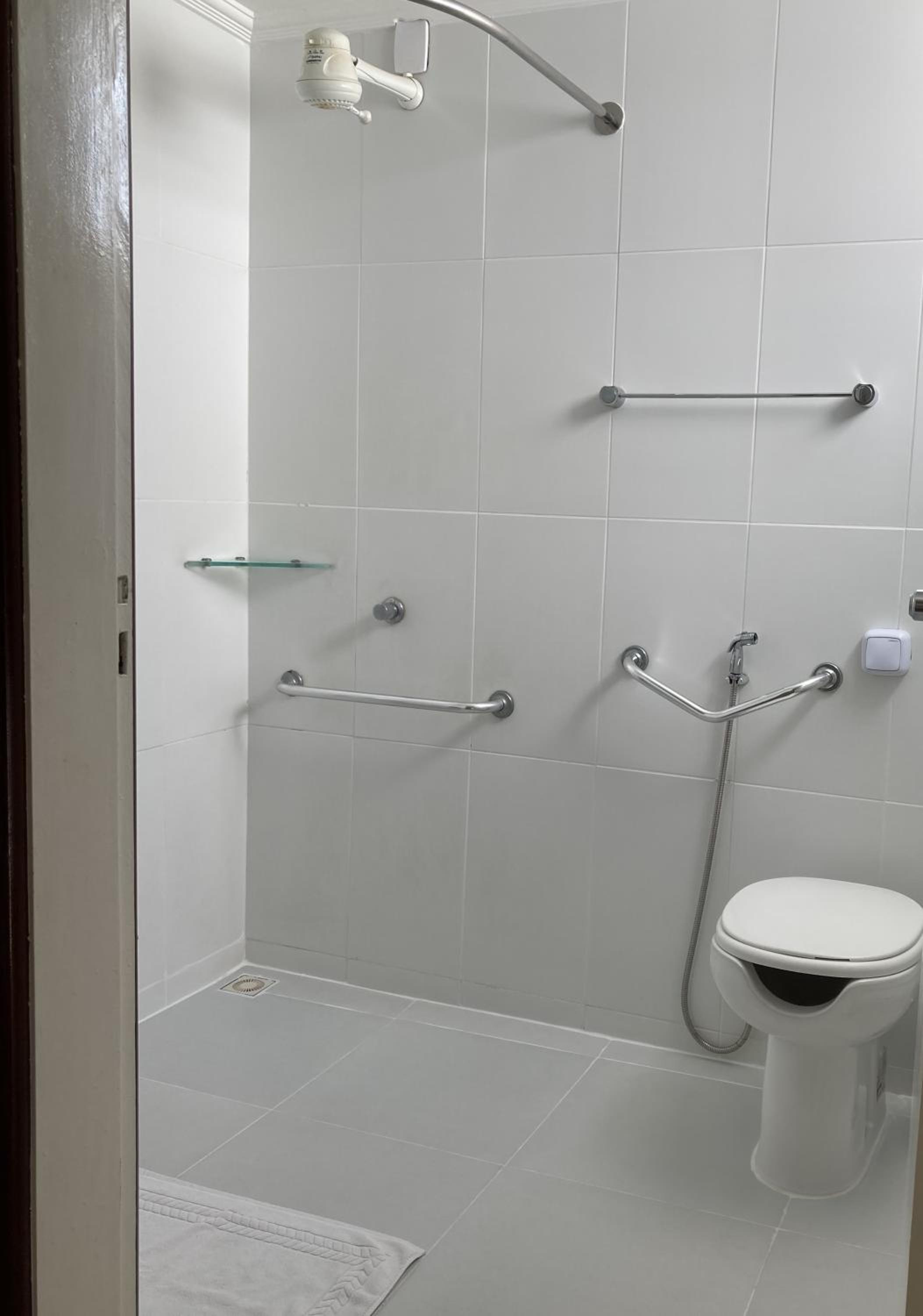Double Room - Disability Access photo 1