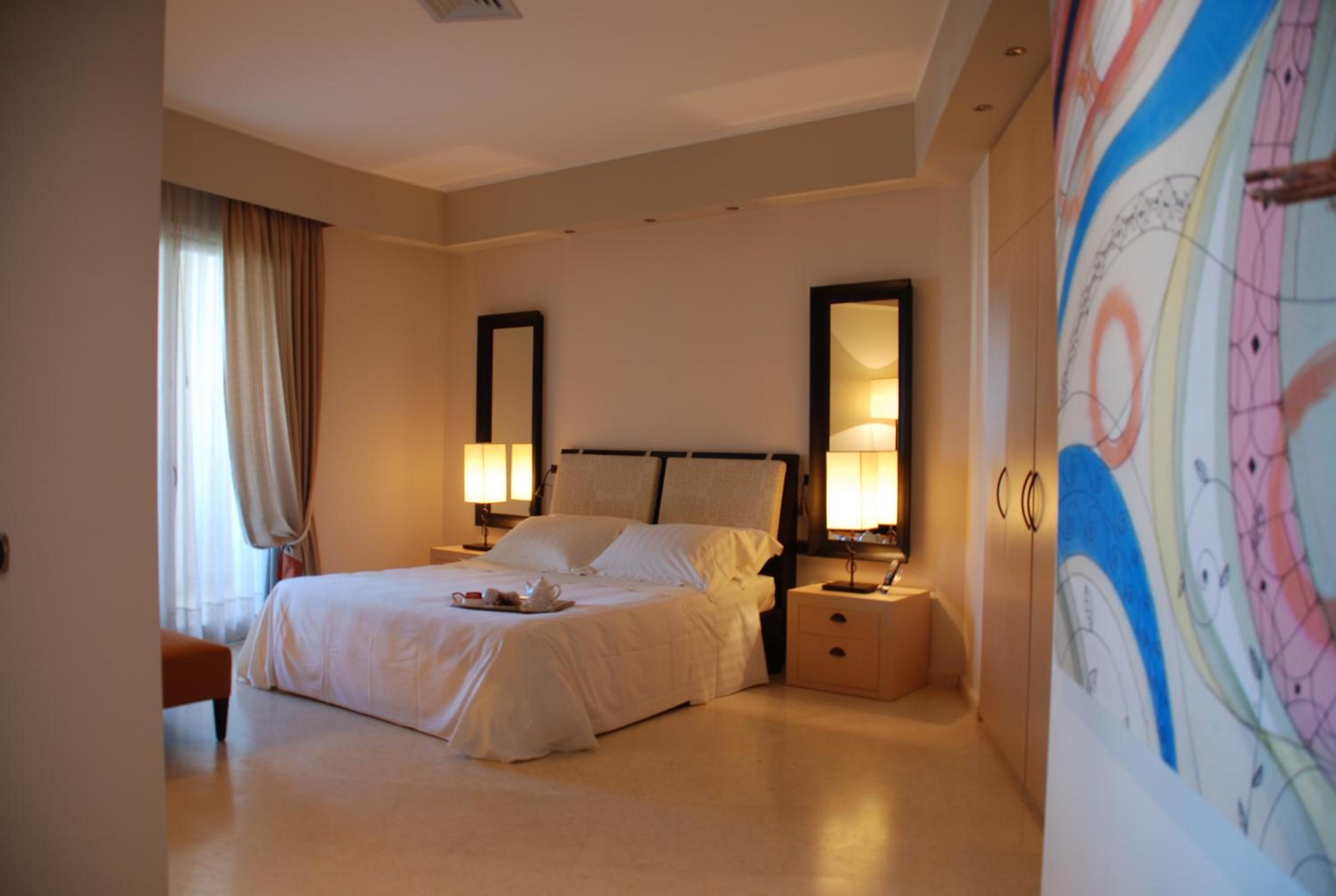 Suite - Photo 2