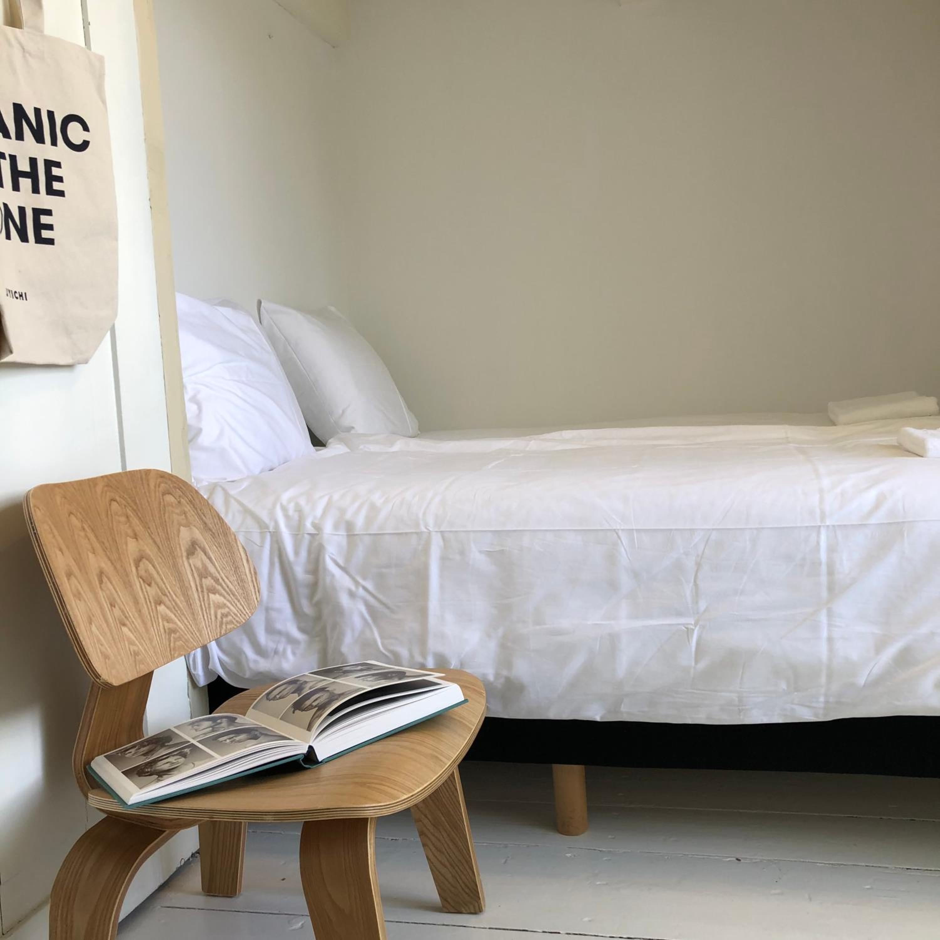 Budget Double Room - Photo 2