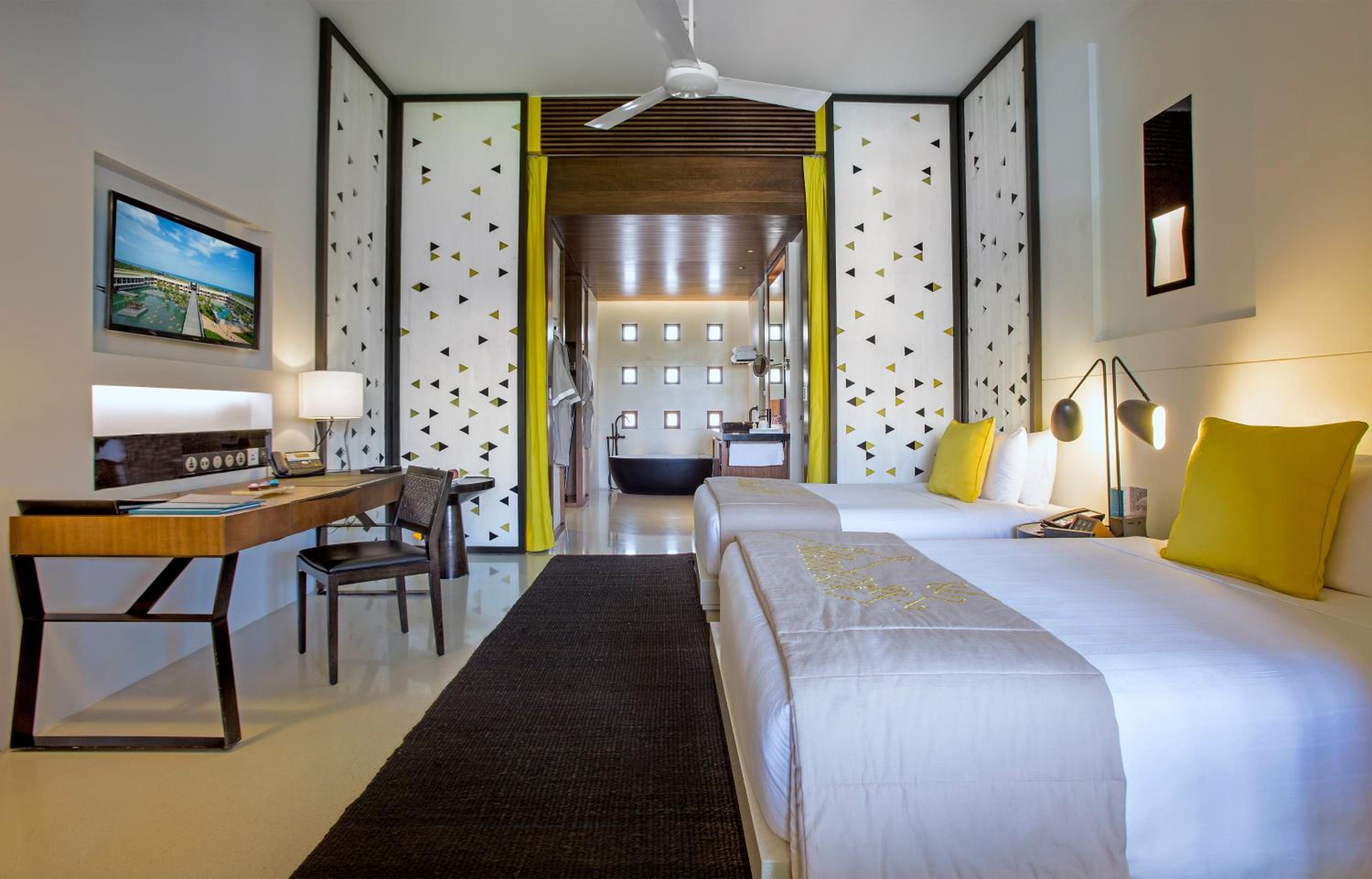 Intercontinental Club Twin Room - Non-Smoking