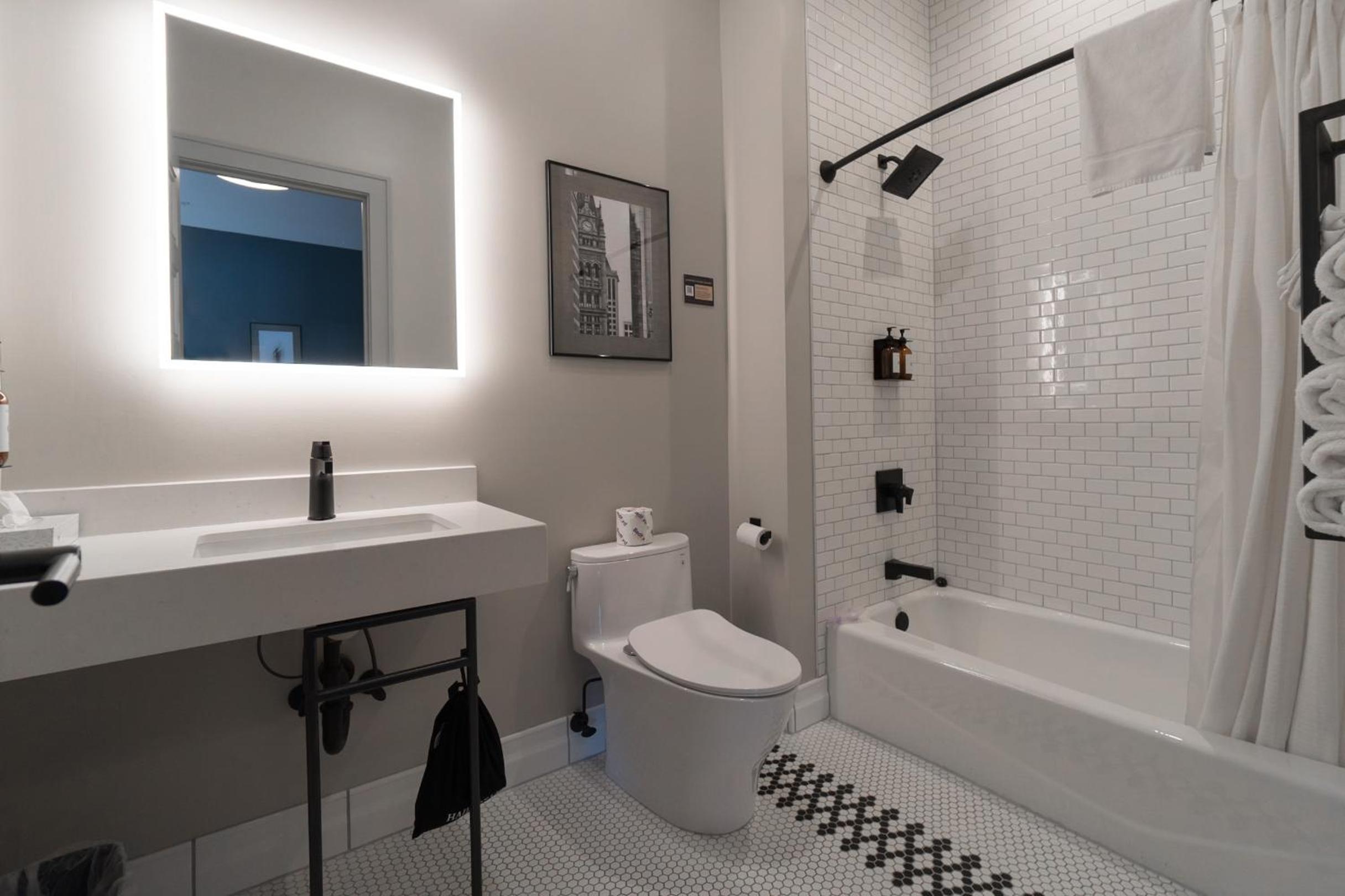Superior King Room - Photo 4