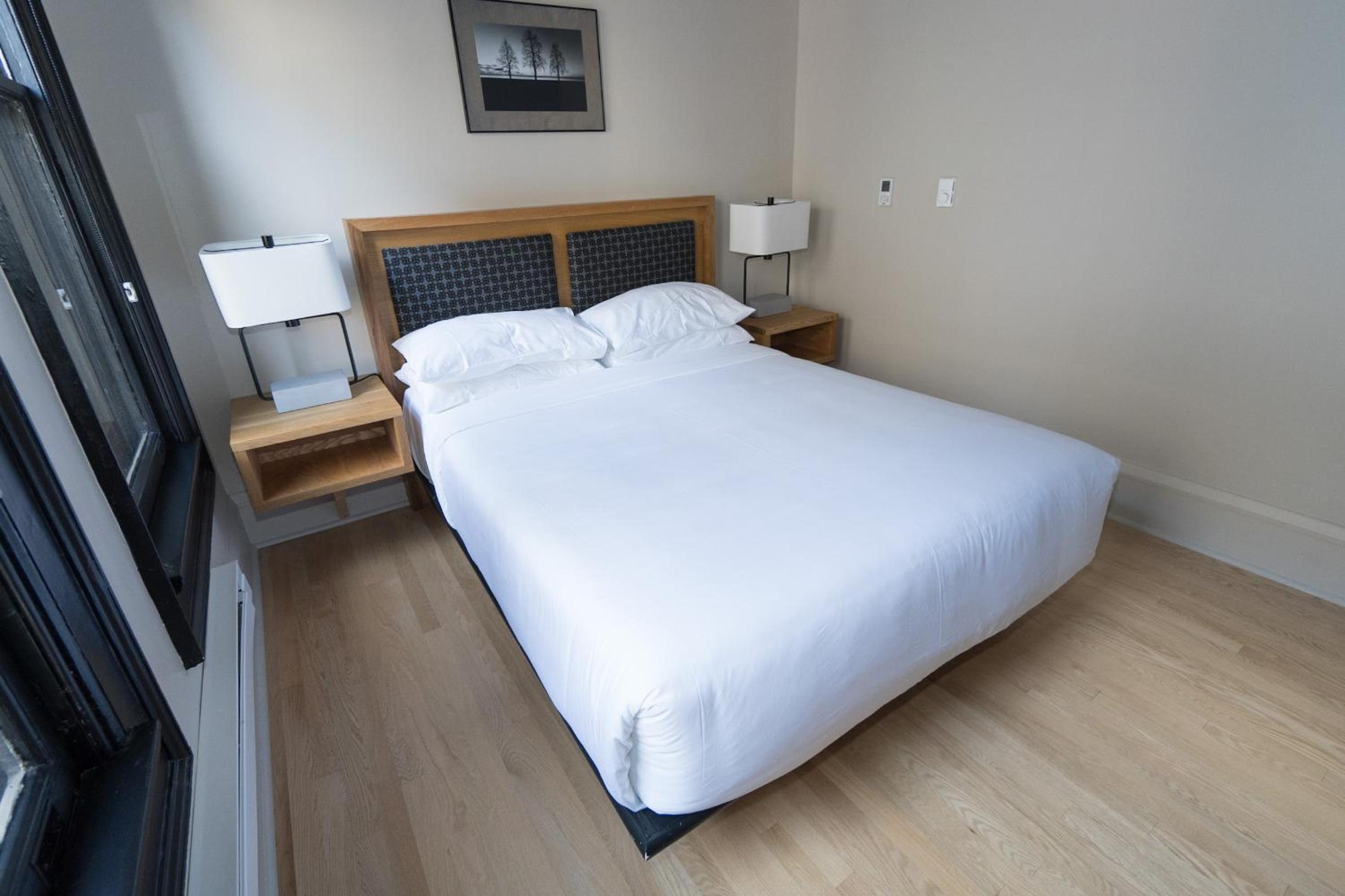 Queen Suite - Photo 5
