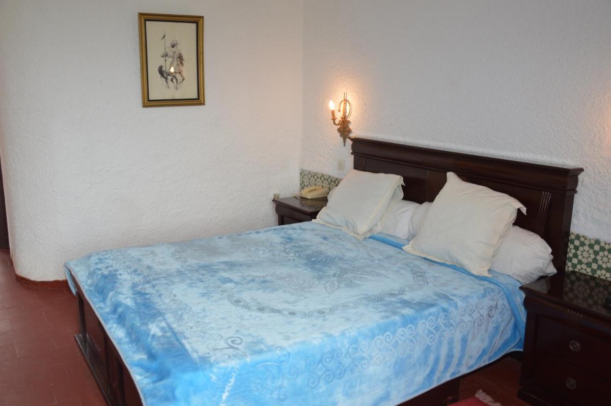Standard Single Room with Shower photo 3