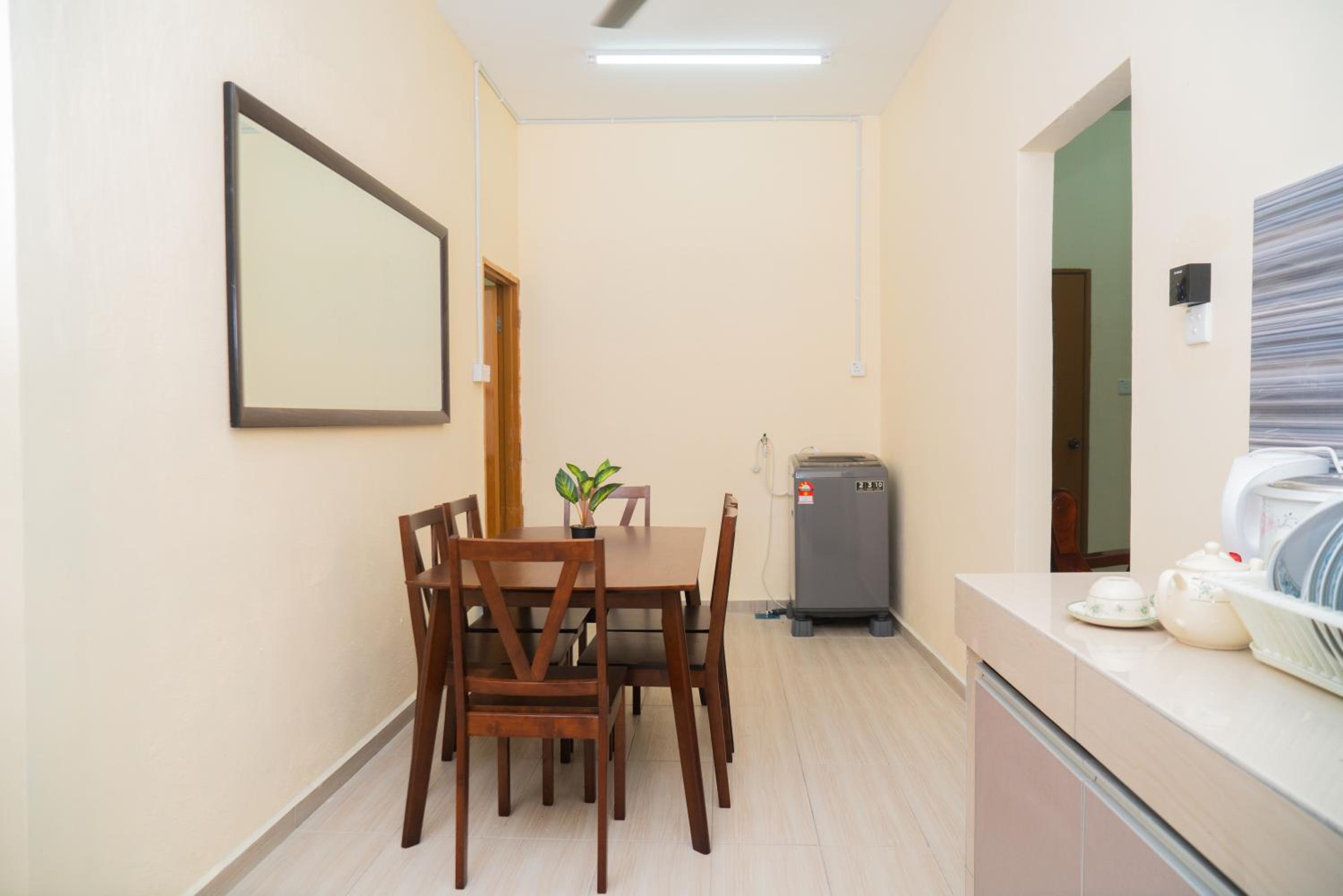 Two-Bedroom House photo 3