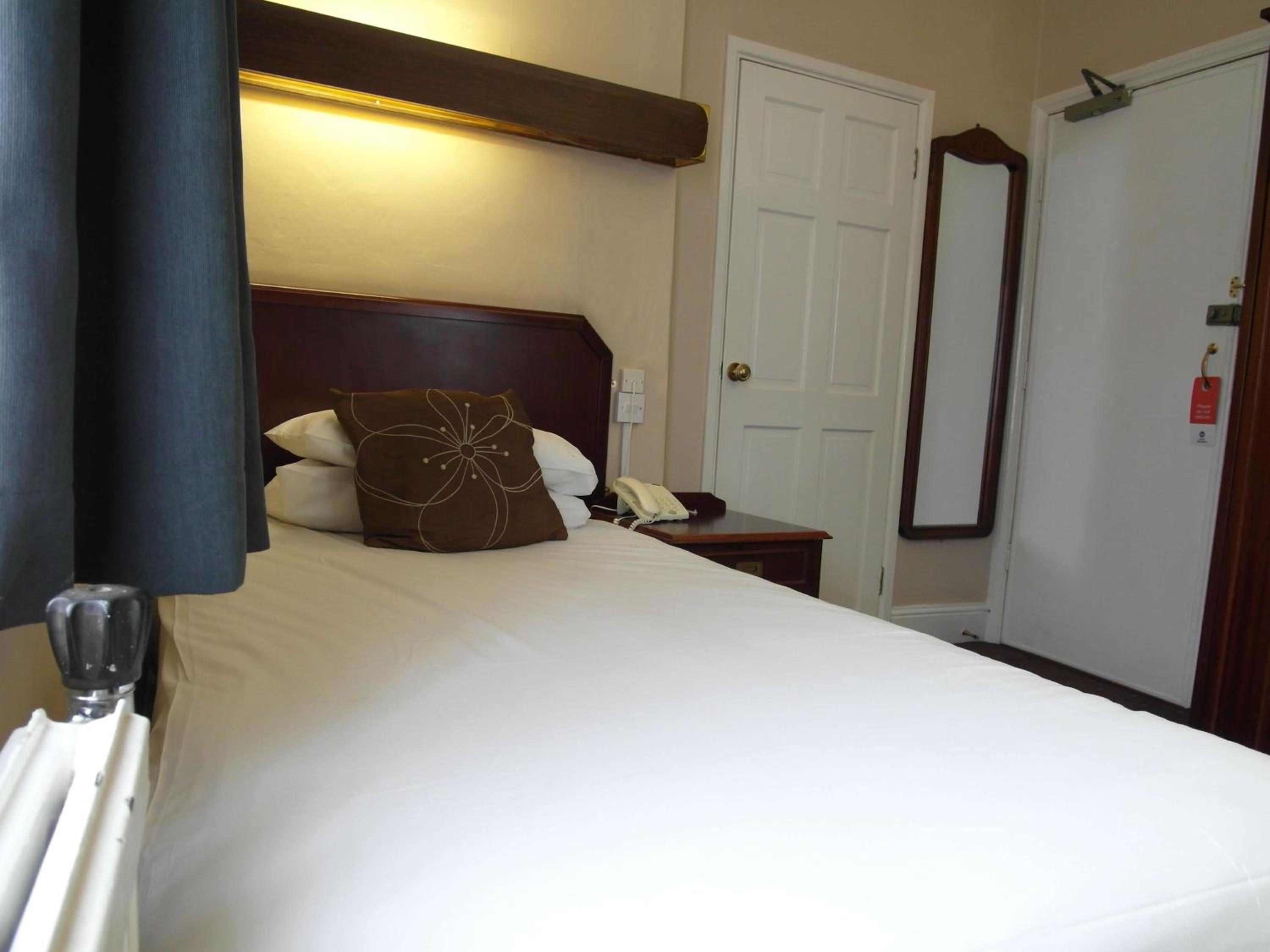 Standard Single Room - Non-Smoking