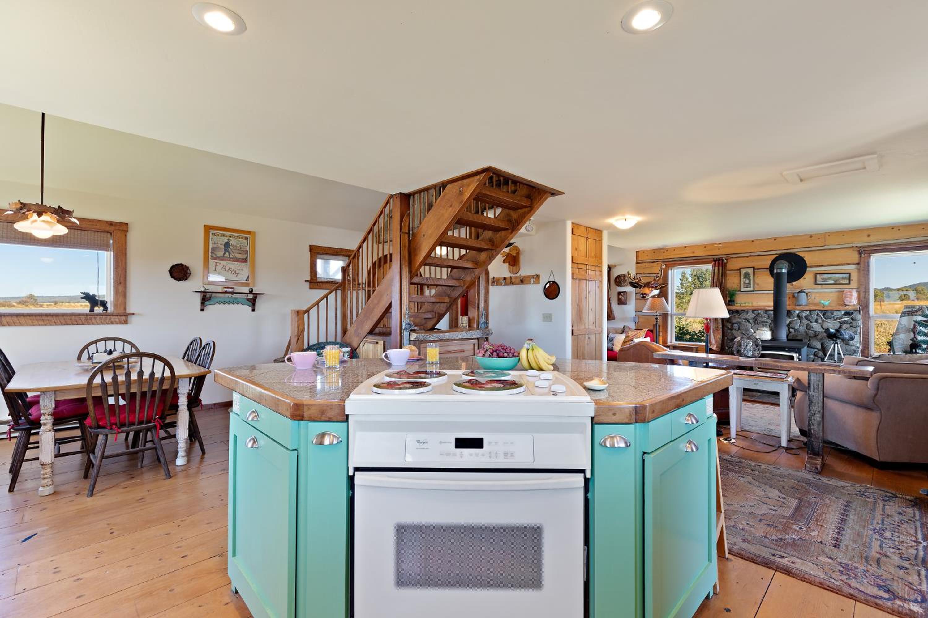 Two-Bedroom House photo 3