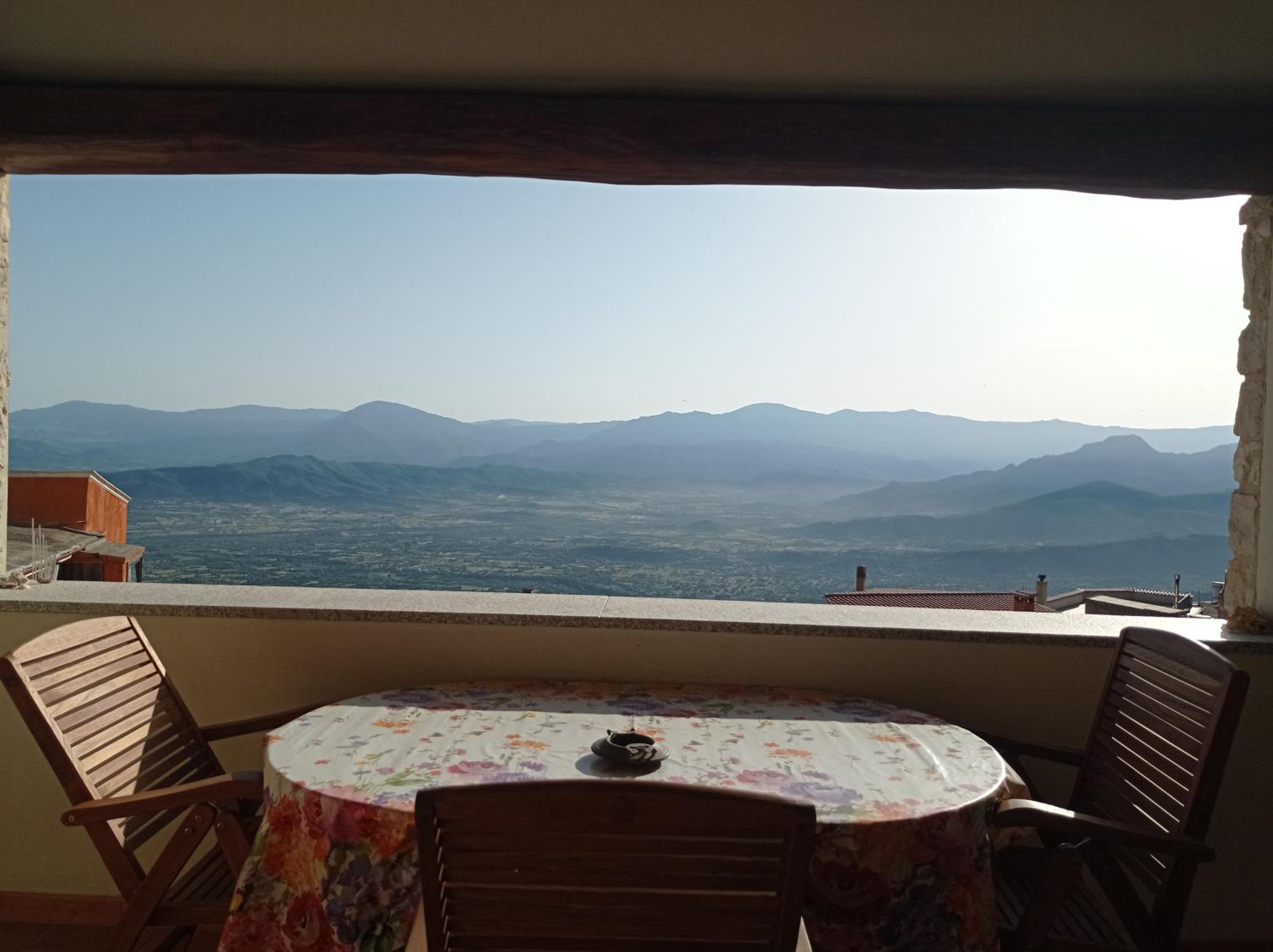 Superior Two-Bedroom Apartment With Mountain View photo 2