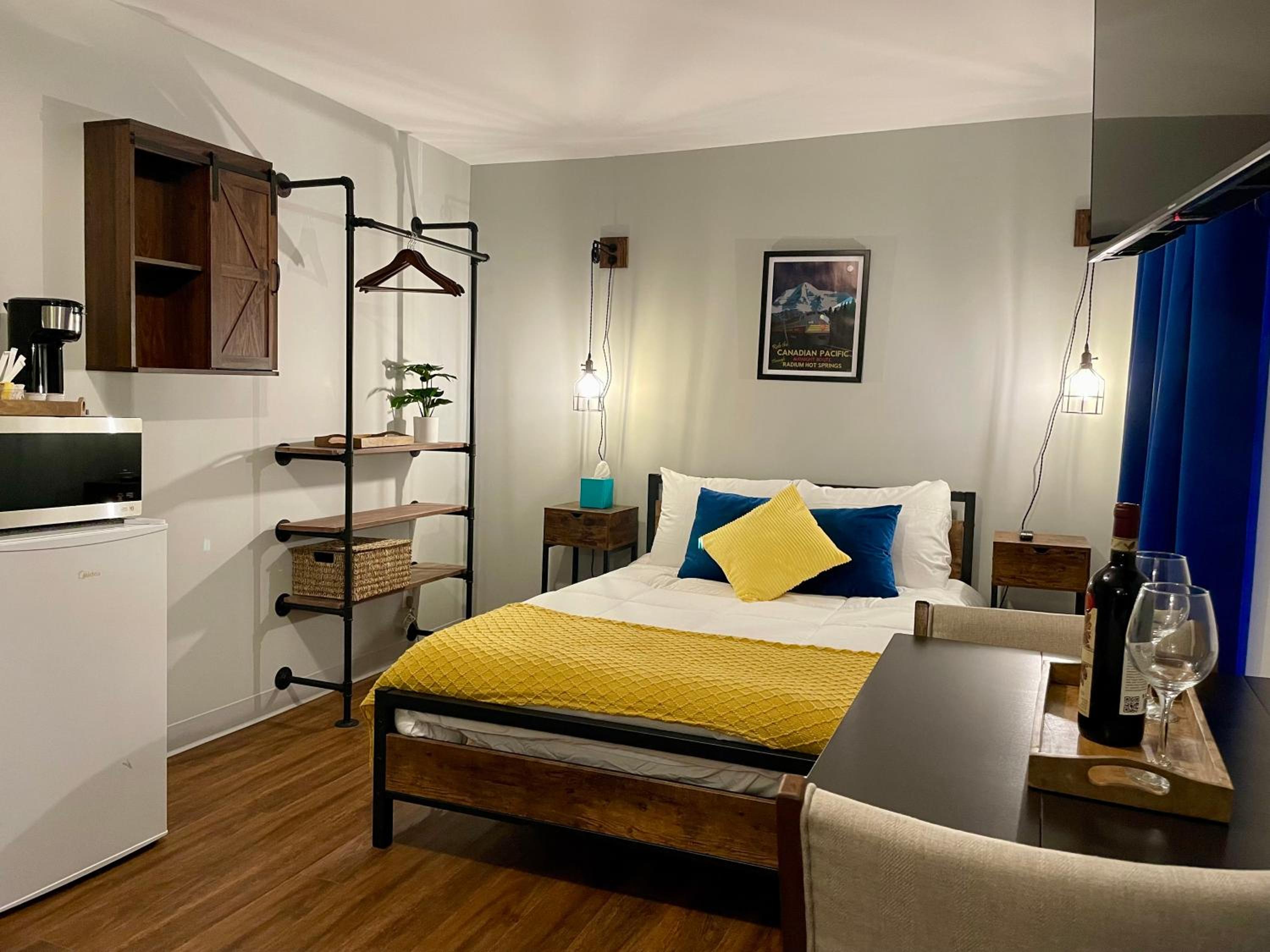 Standard Double Room - Photo 4