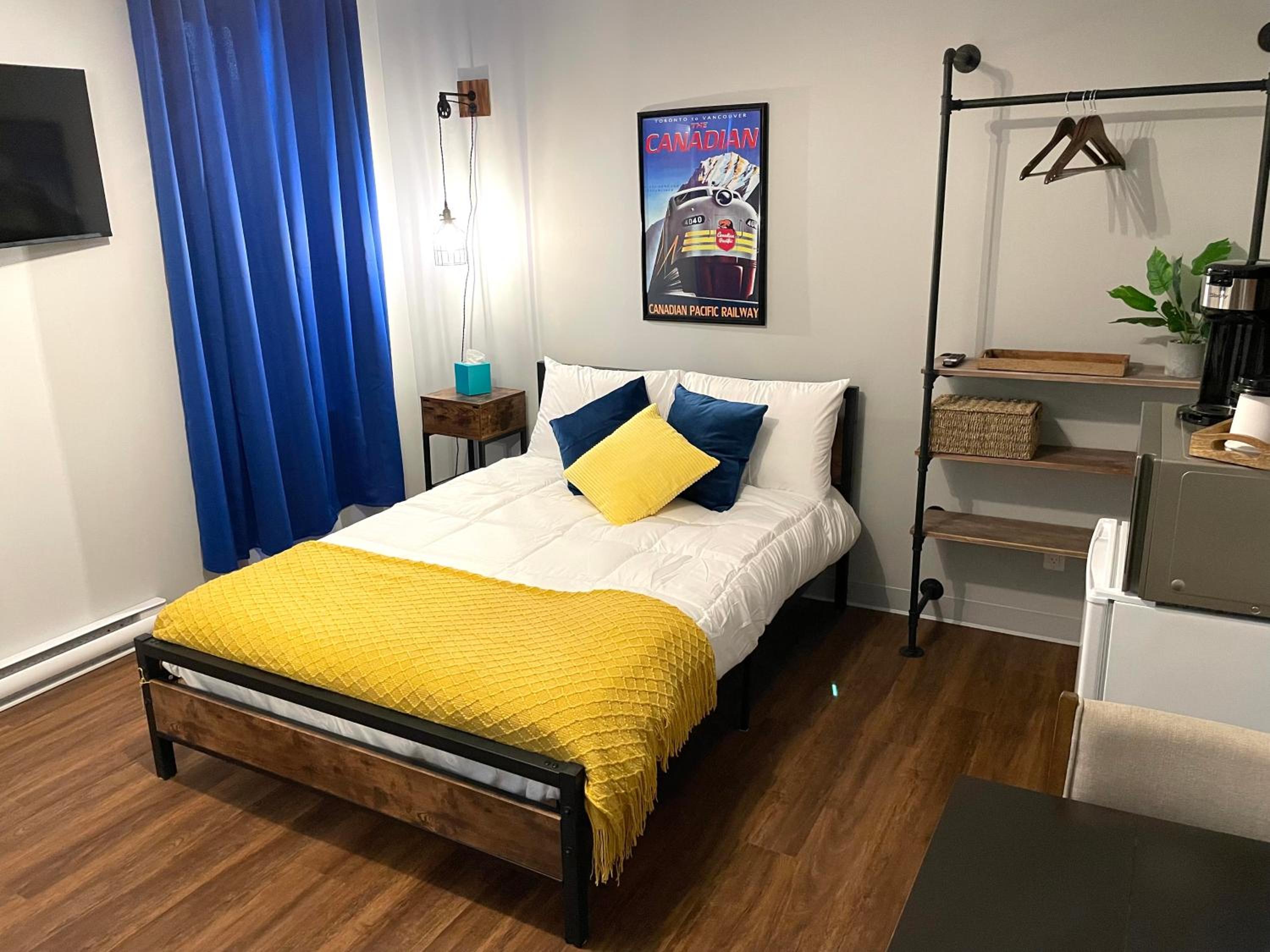 Standard Double Room - Photo 6