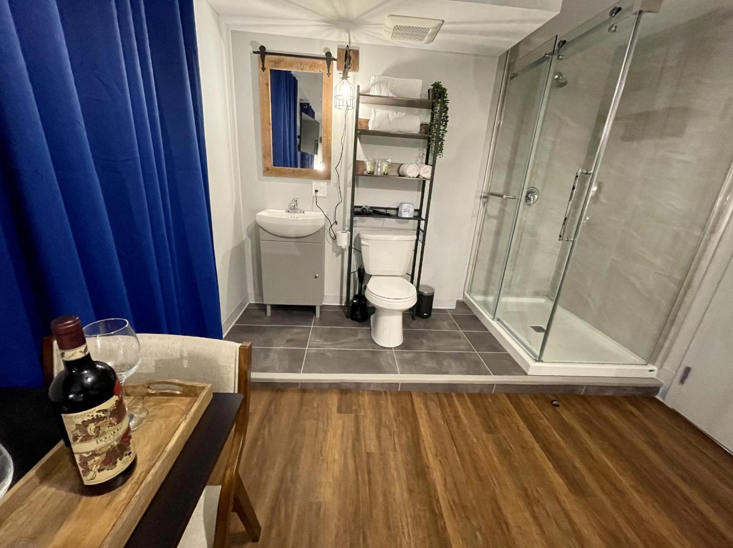 Standard Double Room - Photo 7