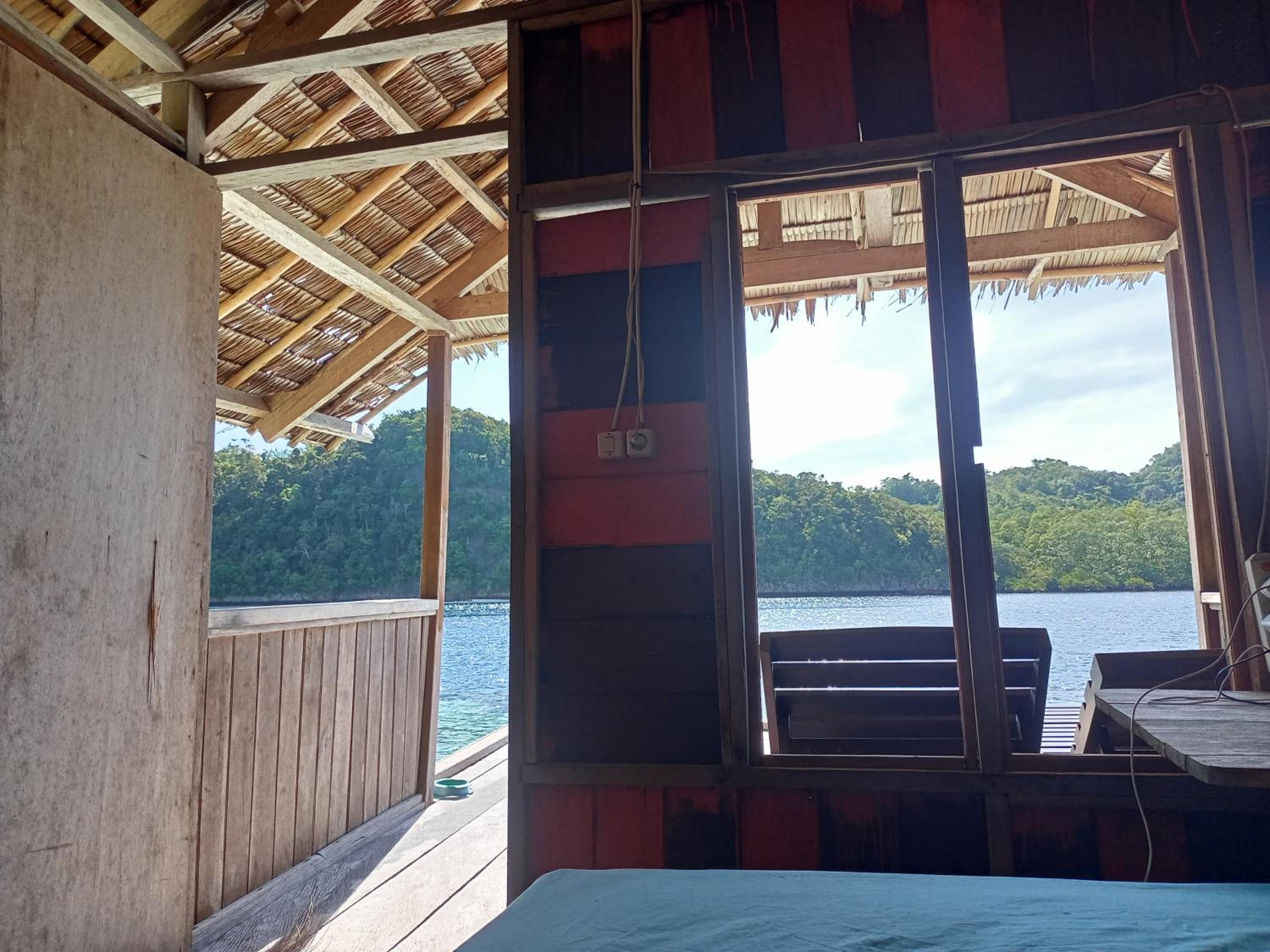 Bungalow with Sea View - Photo 6