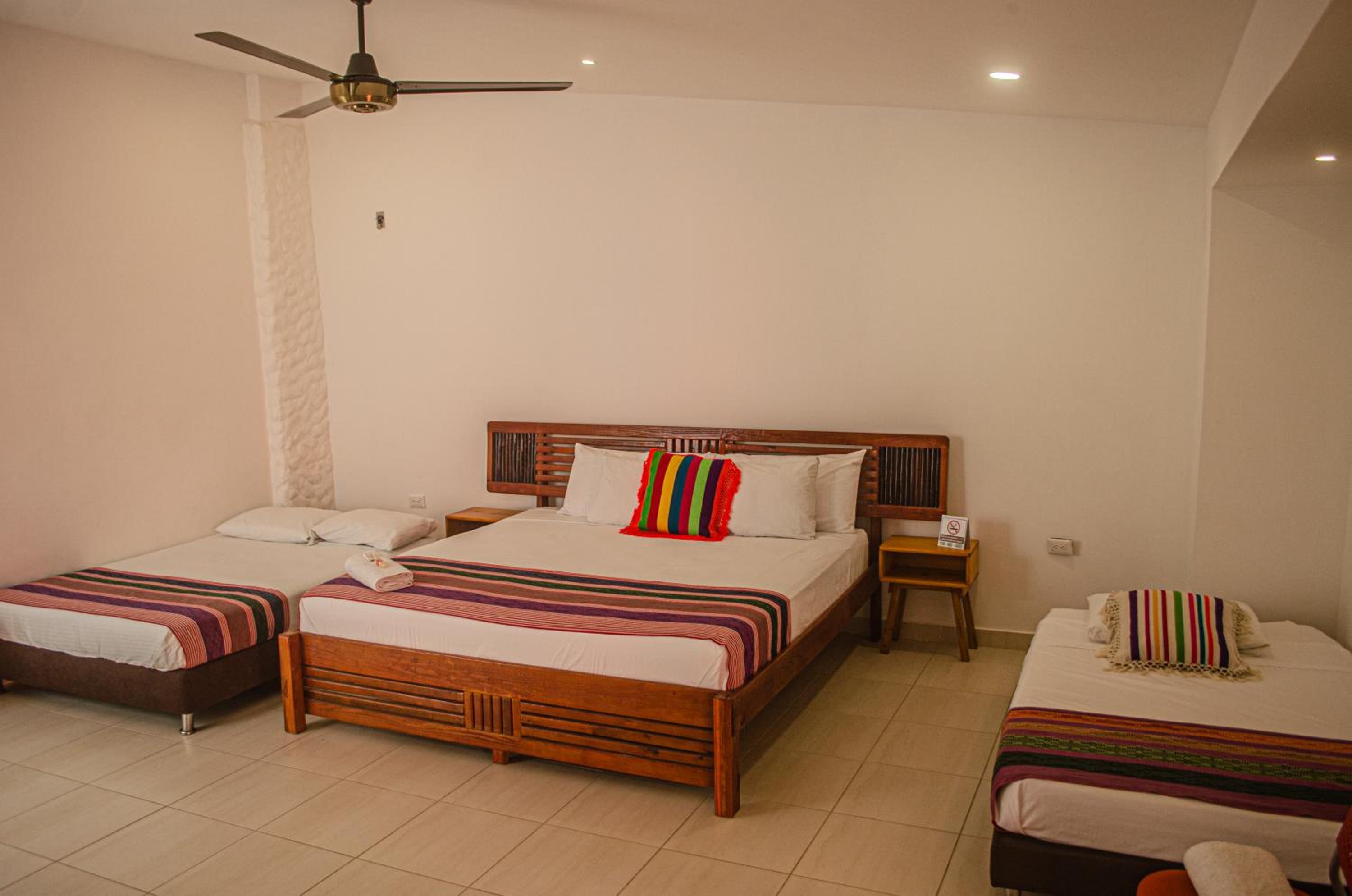 Family Room with Private Bathroom photo 2