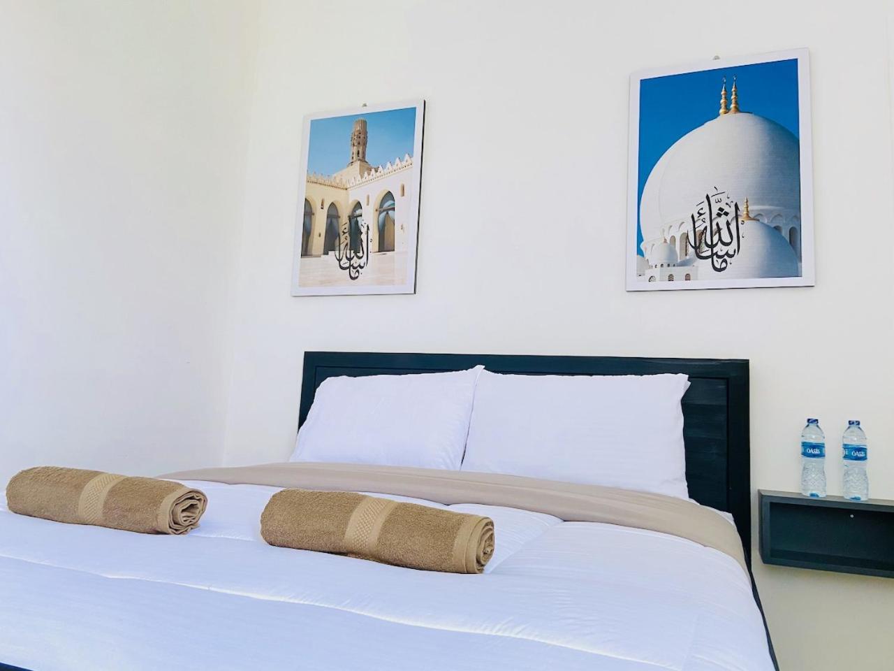 Double Room with Private Bathroom - Photo 7