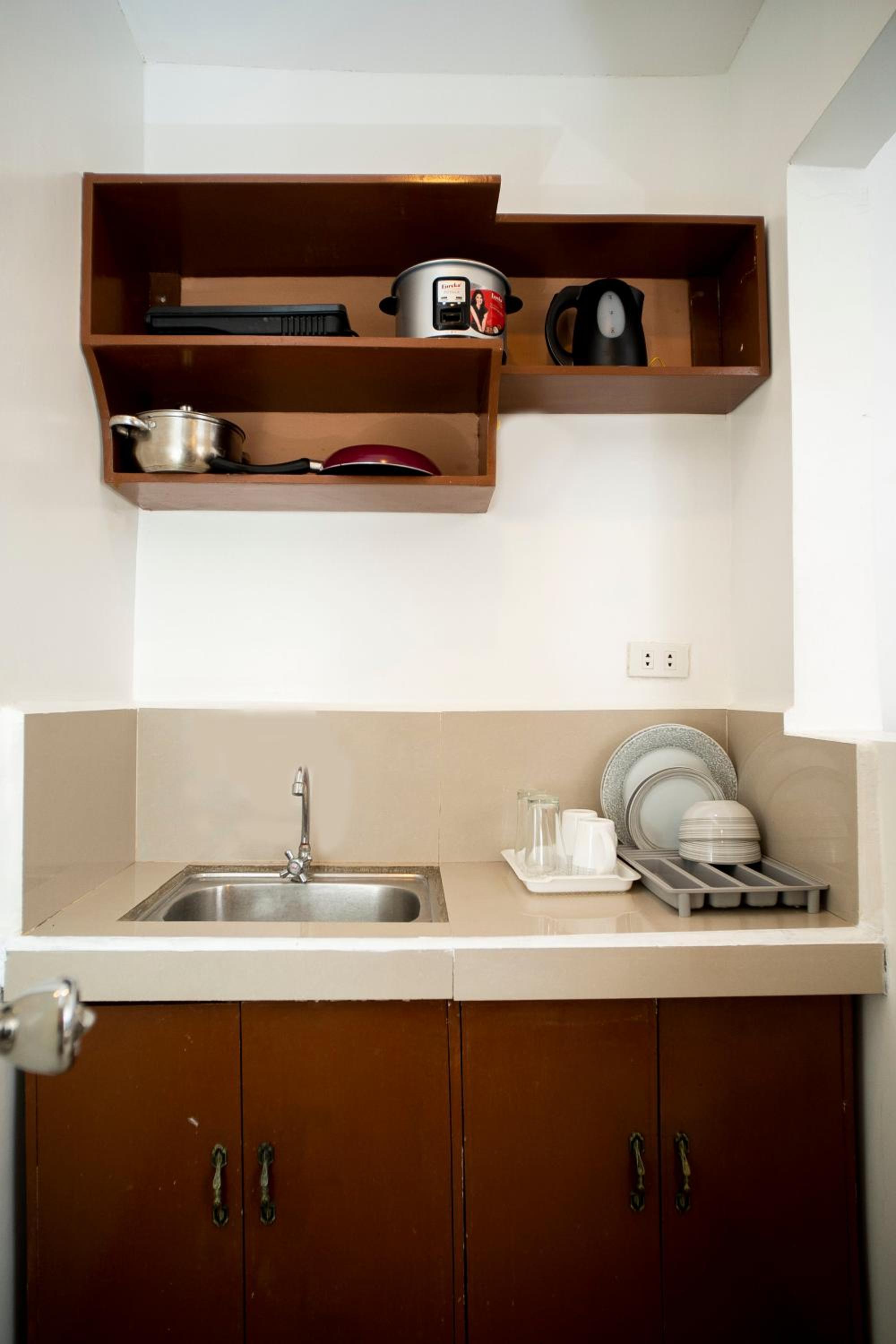 Studio Apartment - Photo 3