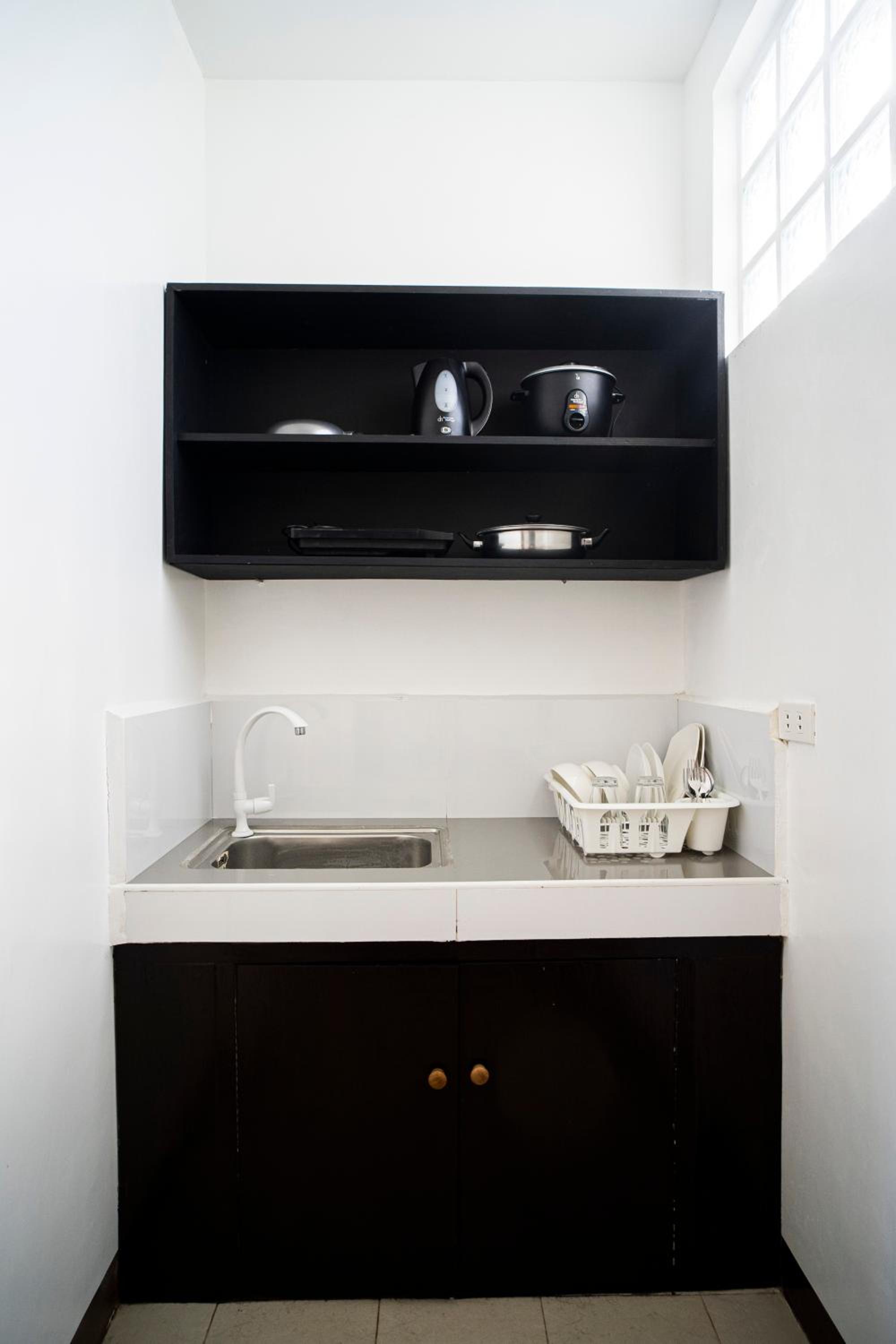 Deluxe Room - Photo 9