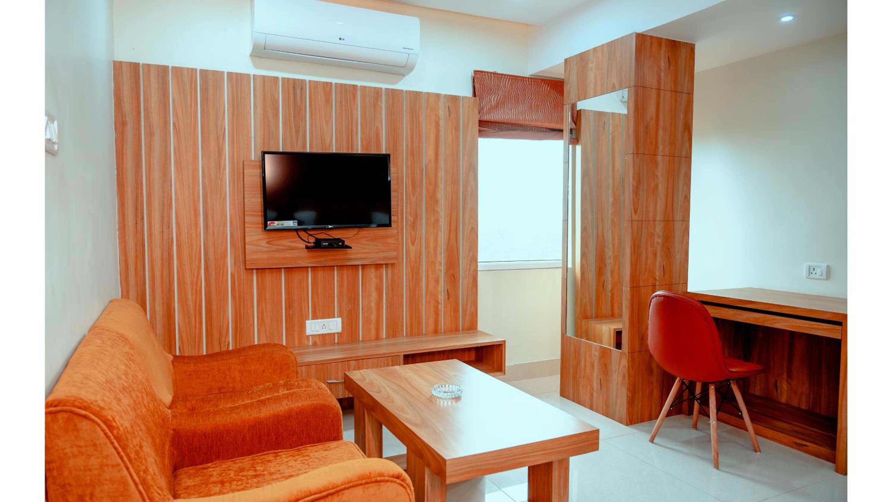 Large Double Room photo 3