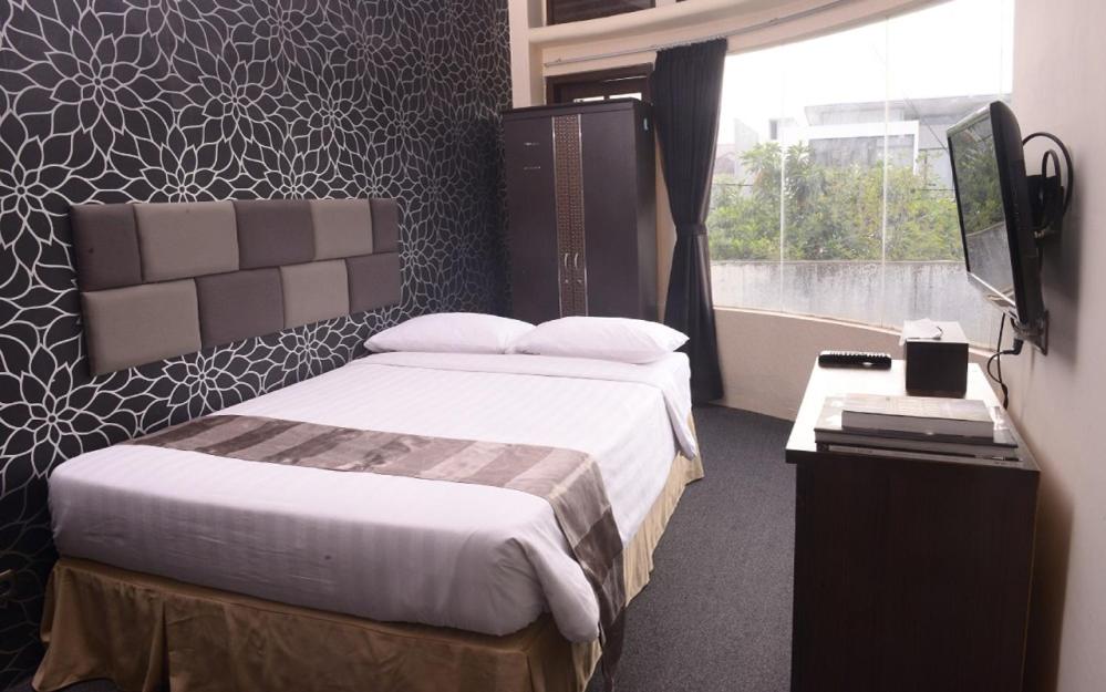 Suite Room - Photo 1