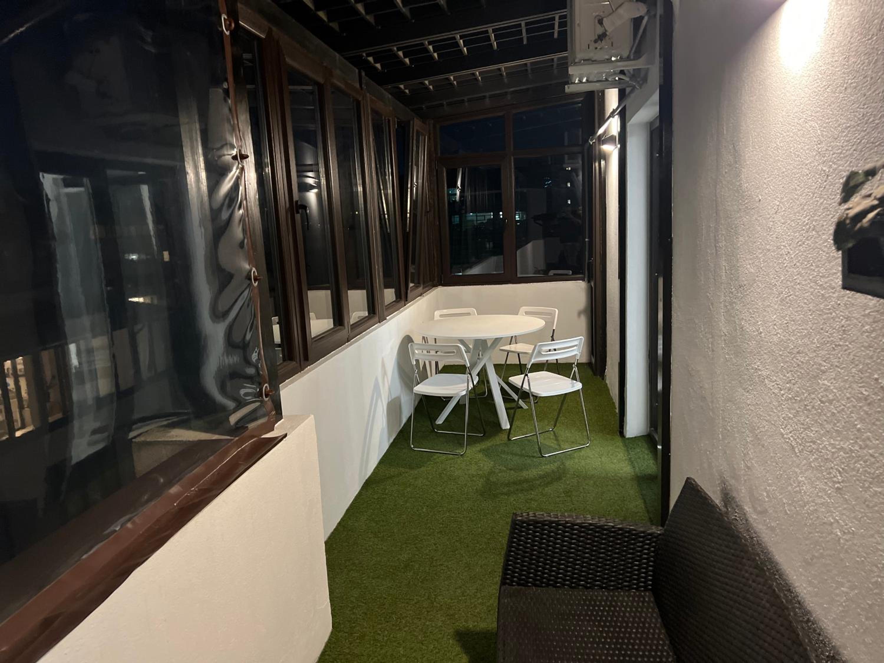 Apartment with Terrace - Photo 3