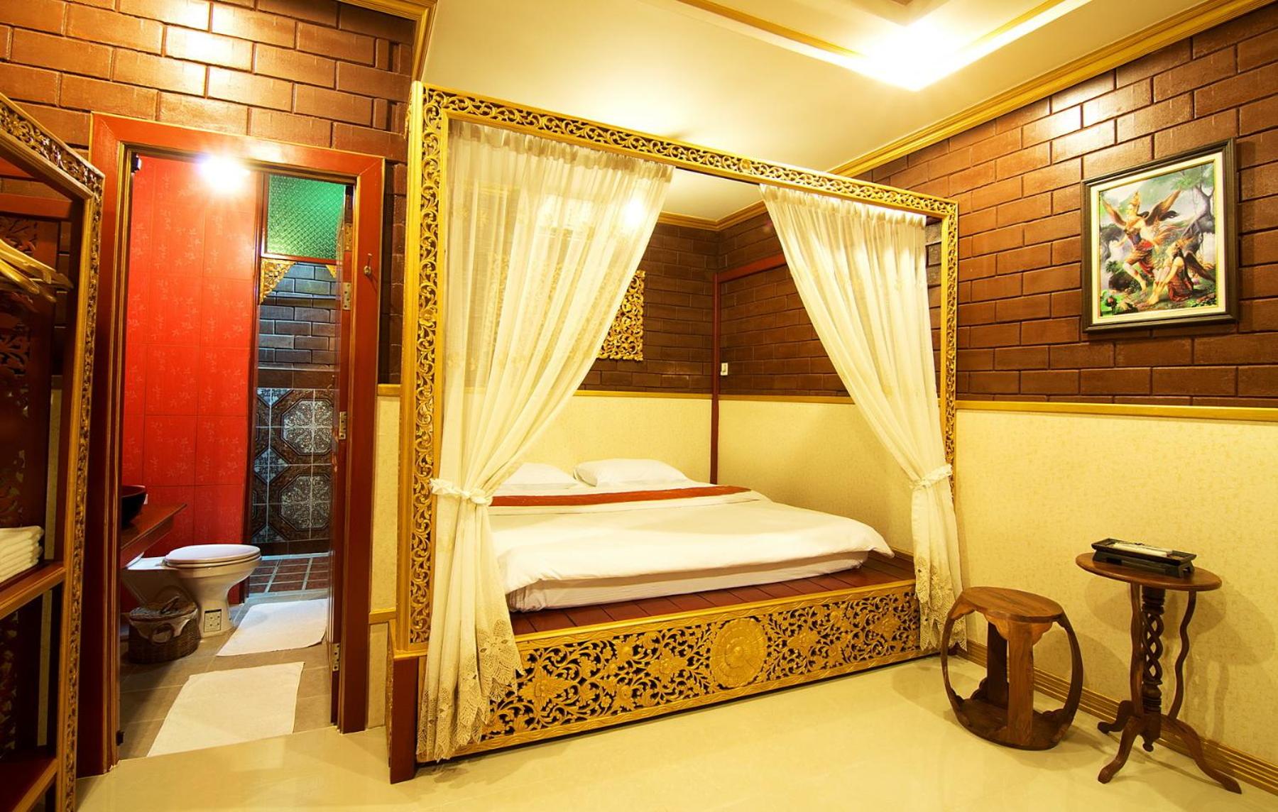 Deluxe Double or Twin Room photo 1