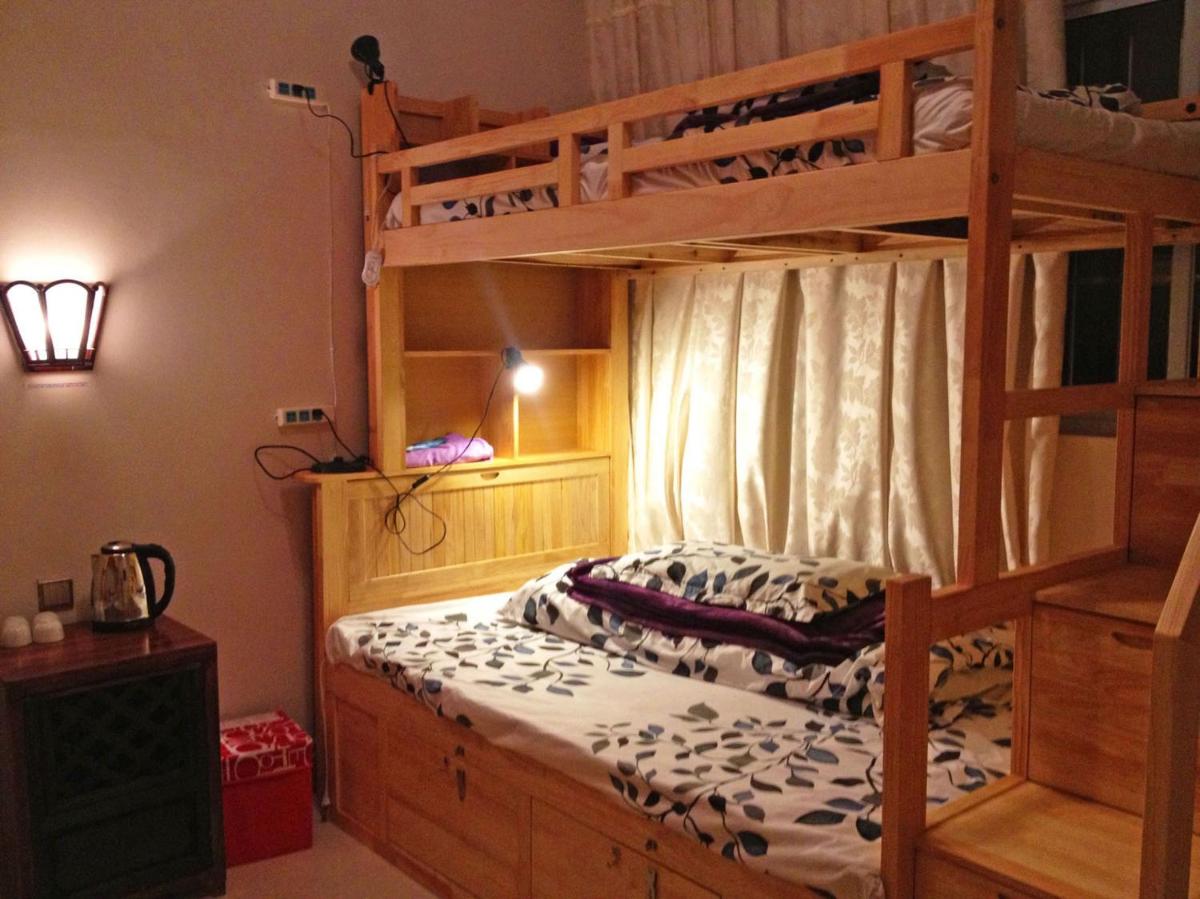 Single Bed in 4-Bed Dormitory Room photo 3