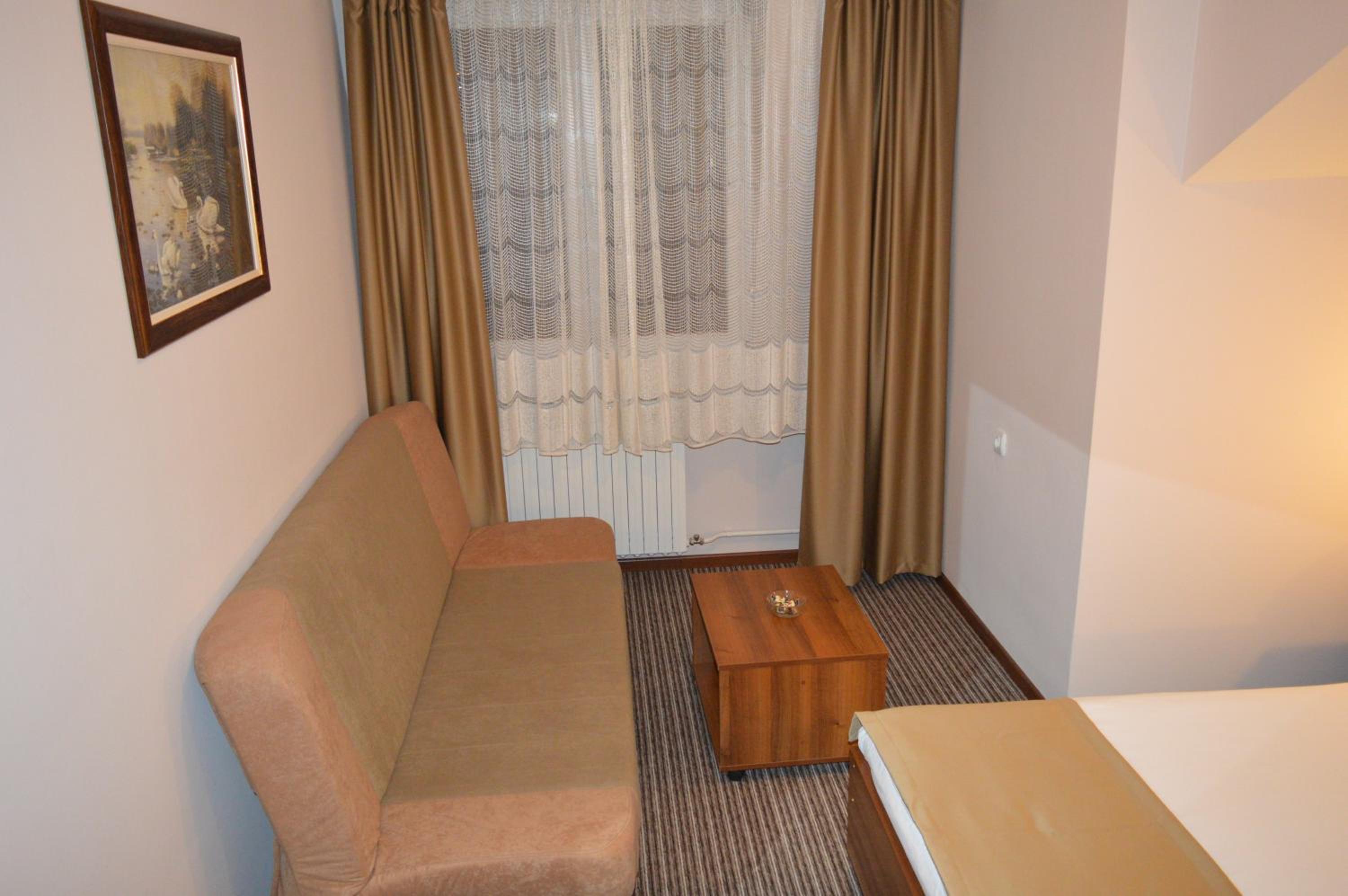 Triple Room - Photo 4