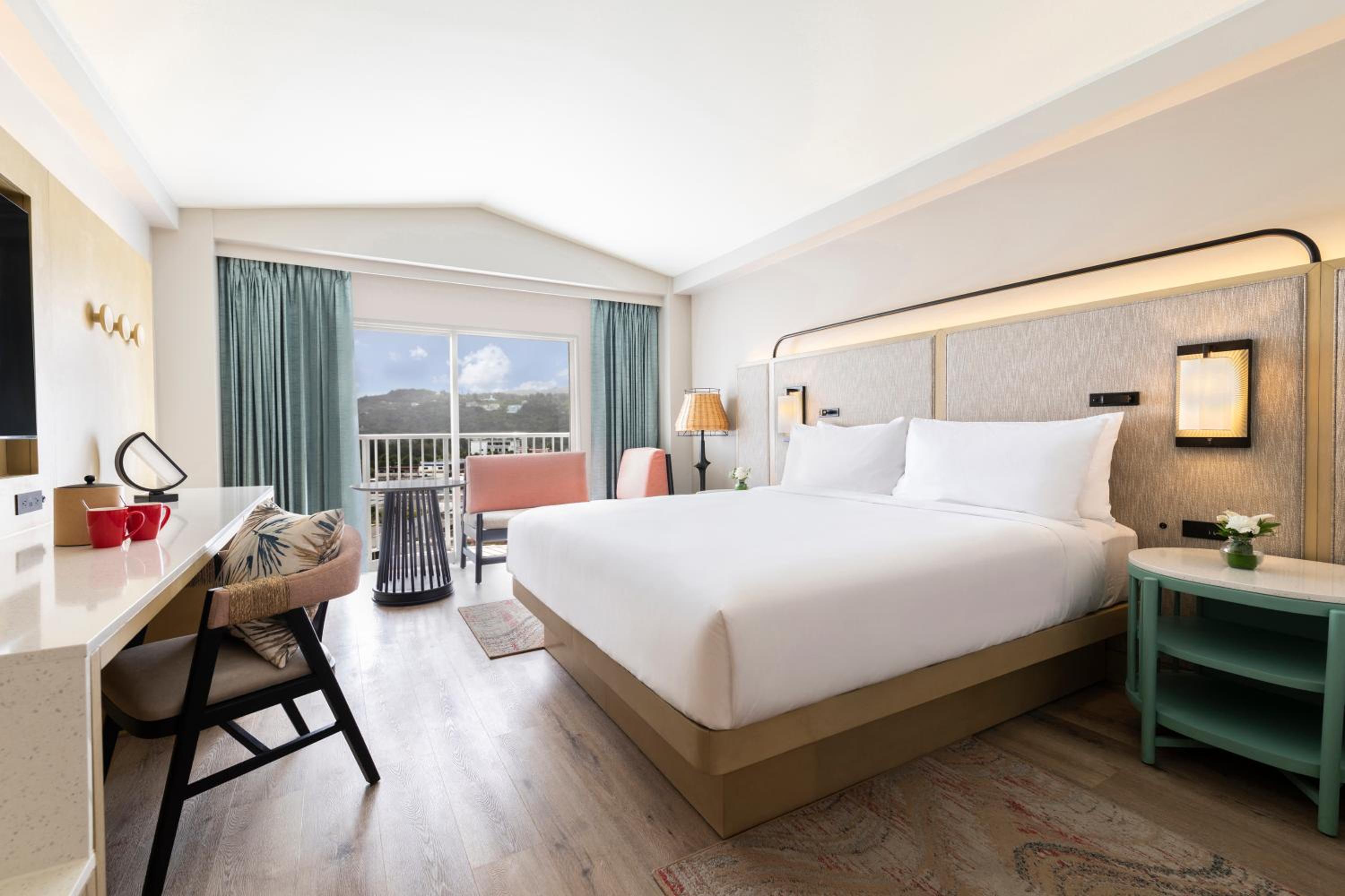 King Room with Mountain View