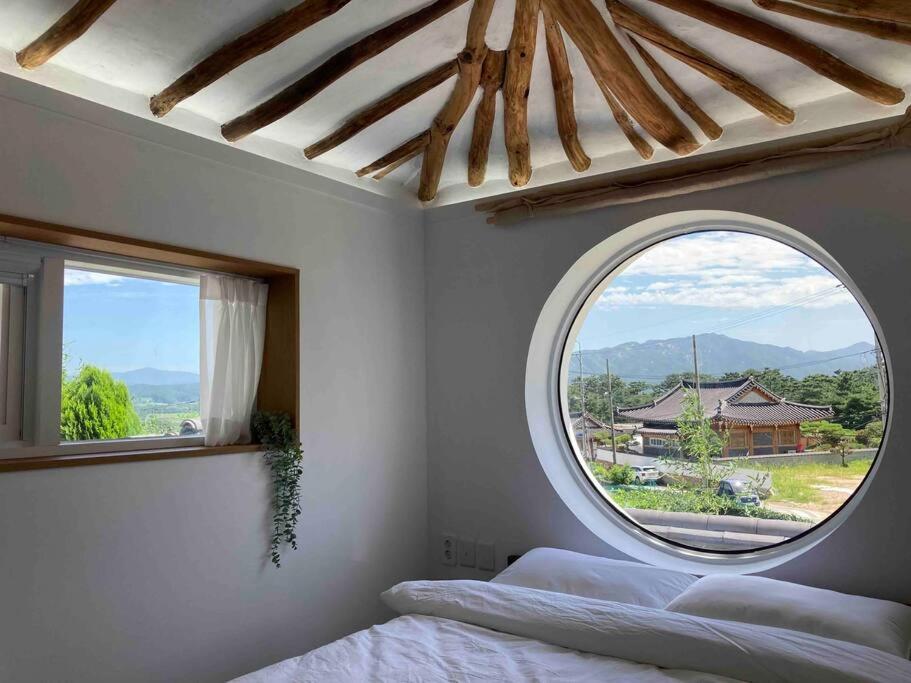 One-Bedroom Villa - Photo 3