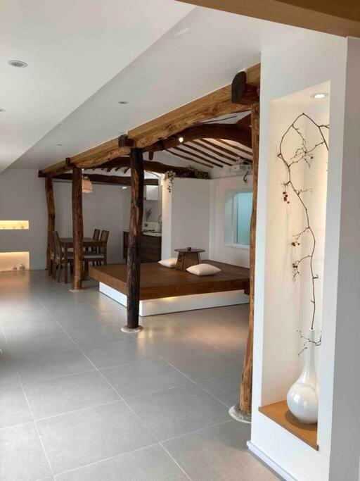 One-Bedroom Villa - Photo 14