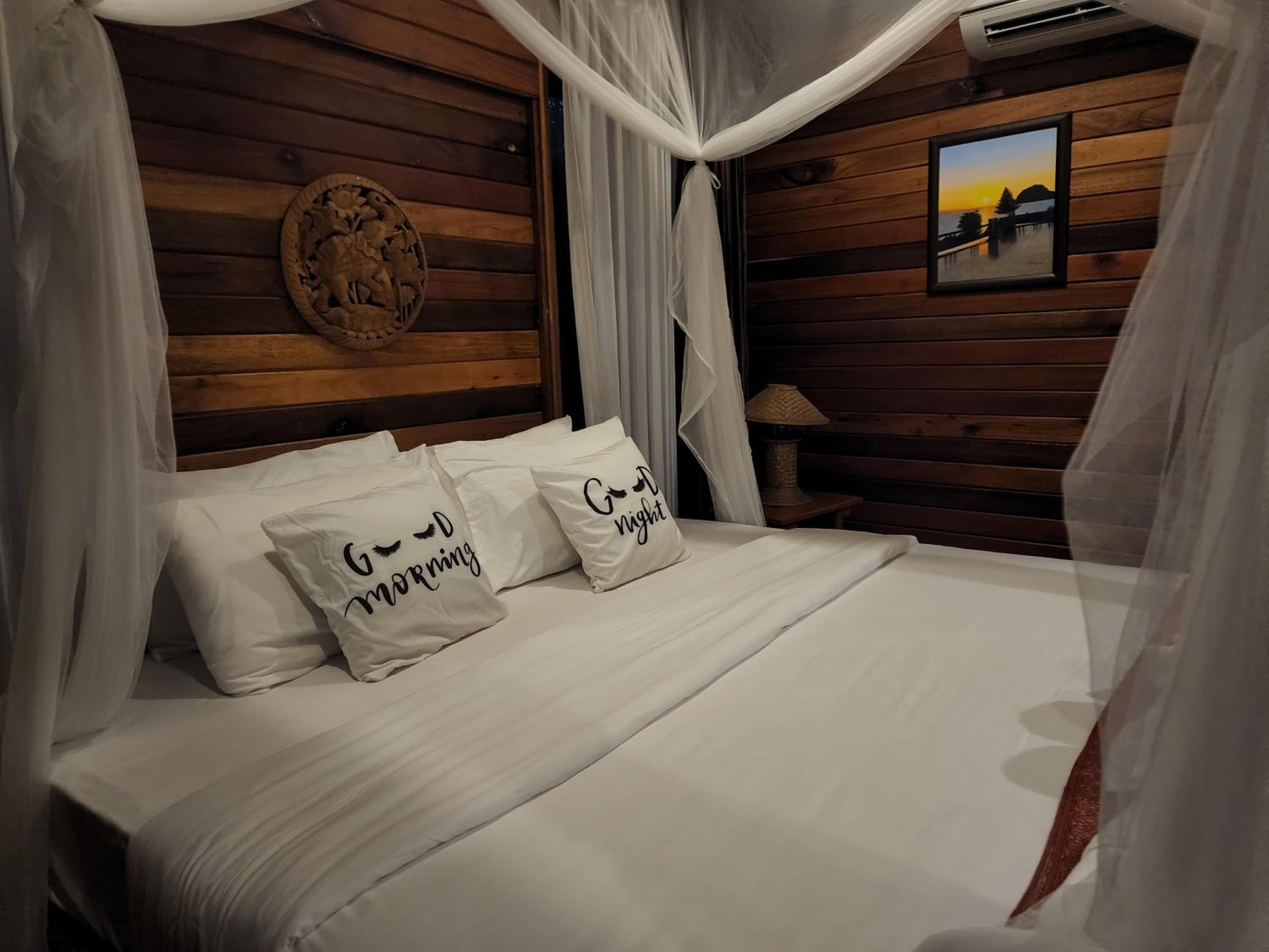 Deluxe Bungalow with Sea View (Not corner) - Photo 27