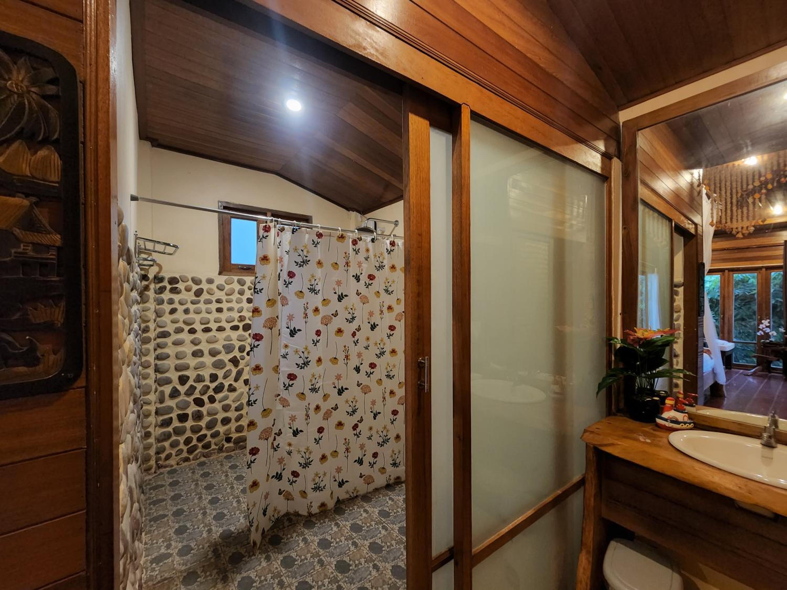 Bungalow with Sea View - Photo 6