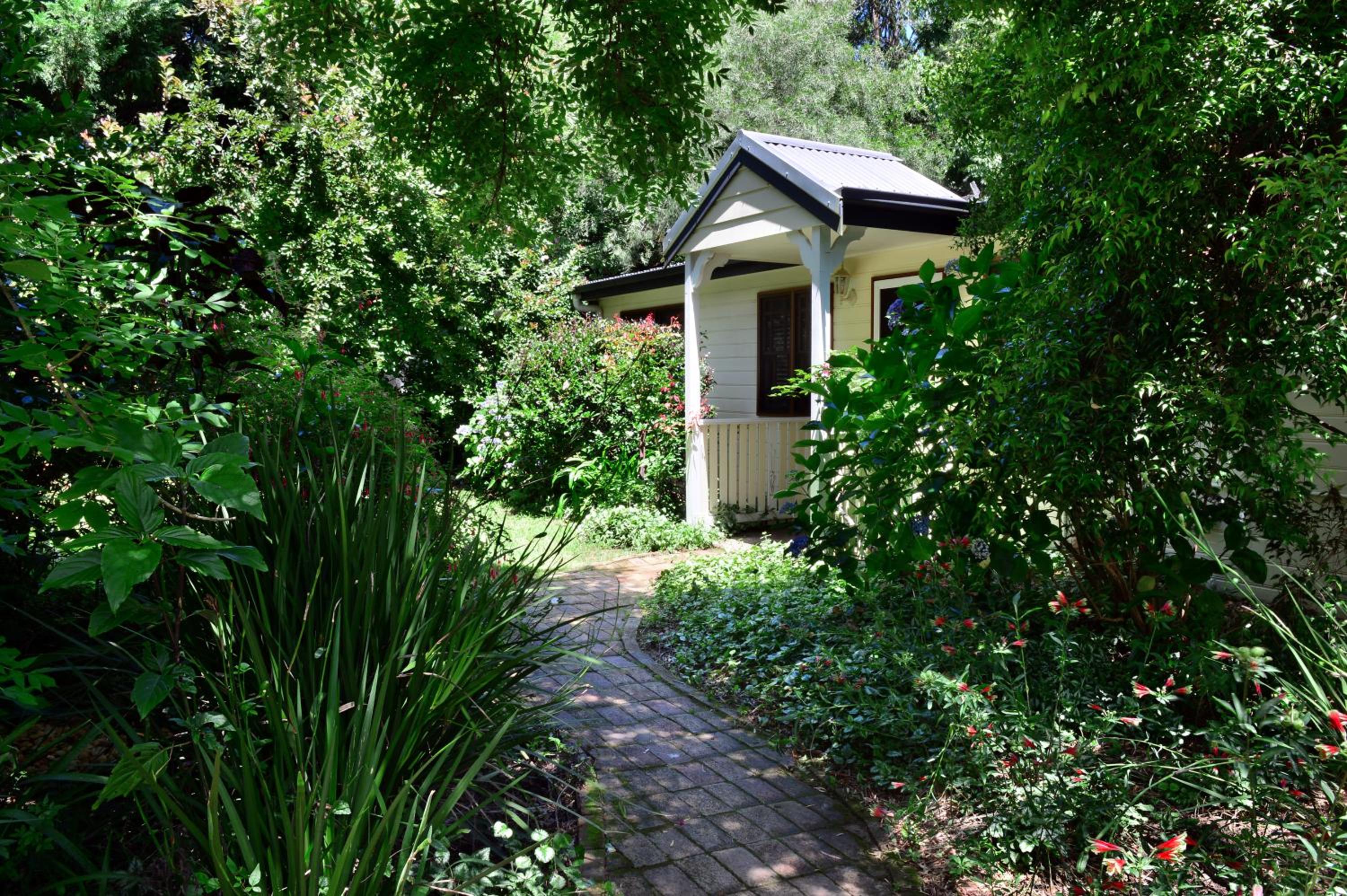 Fleur Farm Two-Bedroom Cottage photo 3