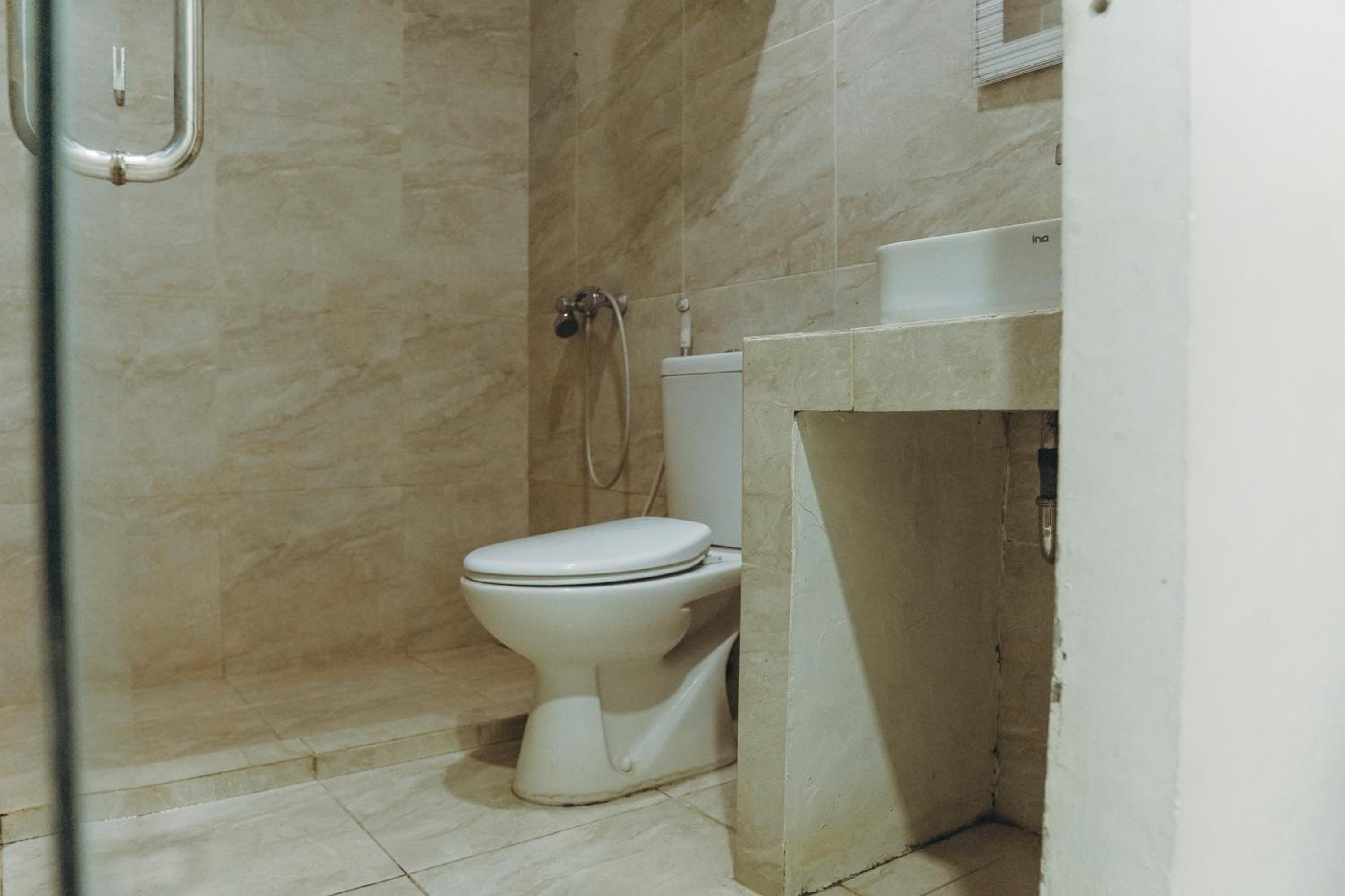 Premium Room - Photo 10