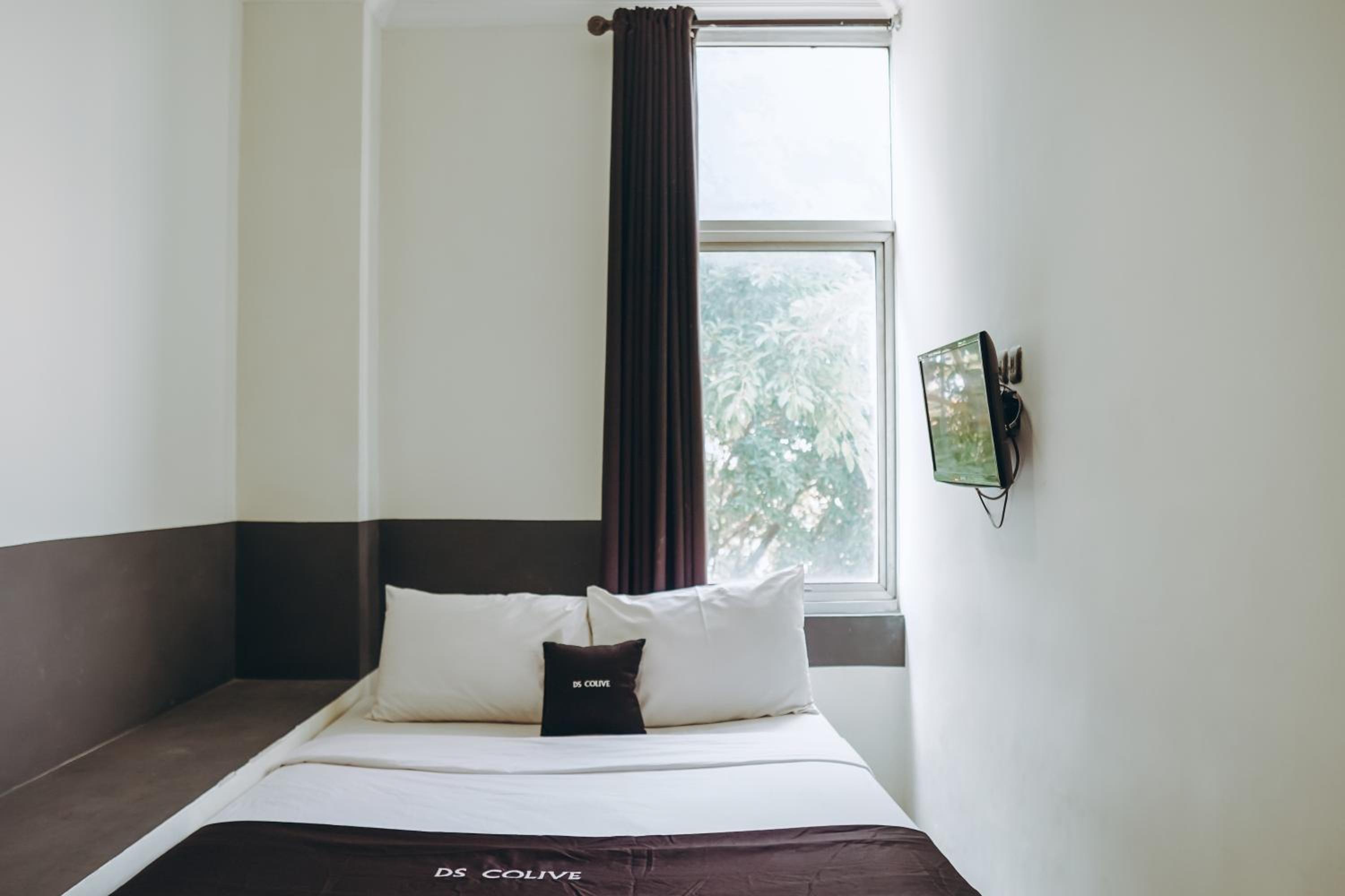Premium Room - Photo 12