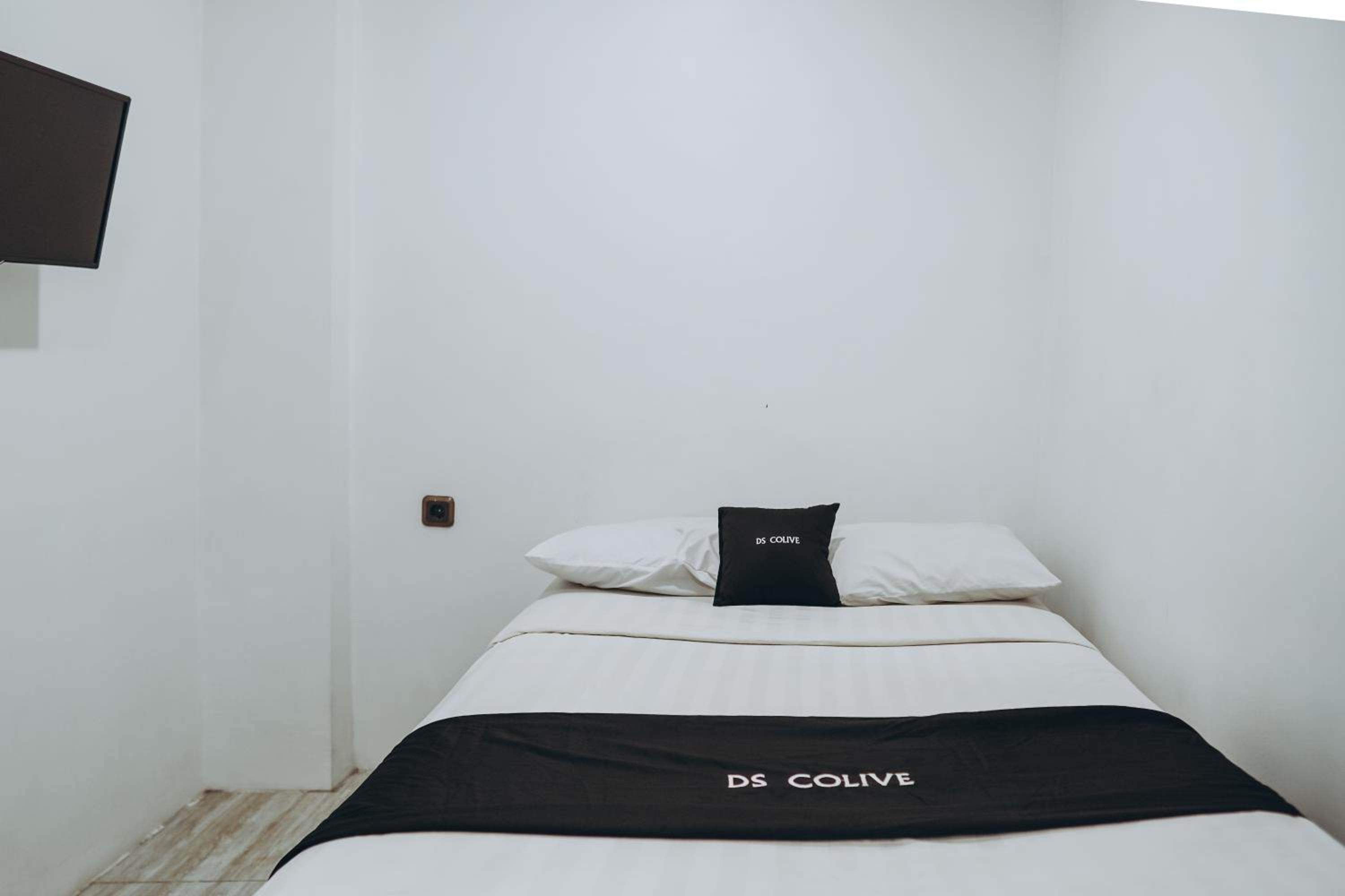 Premium Room - Photo 11