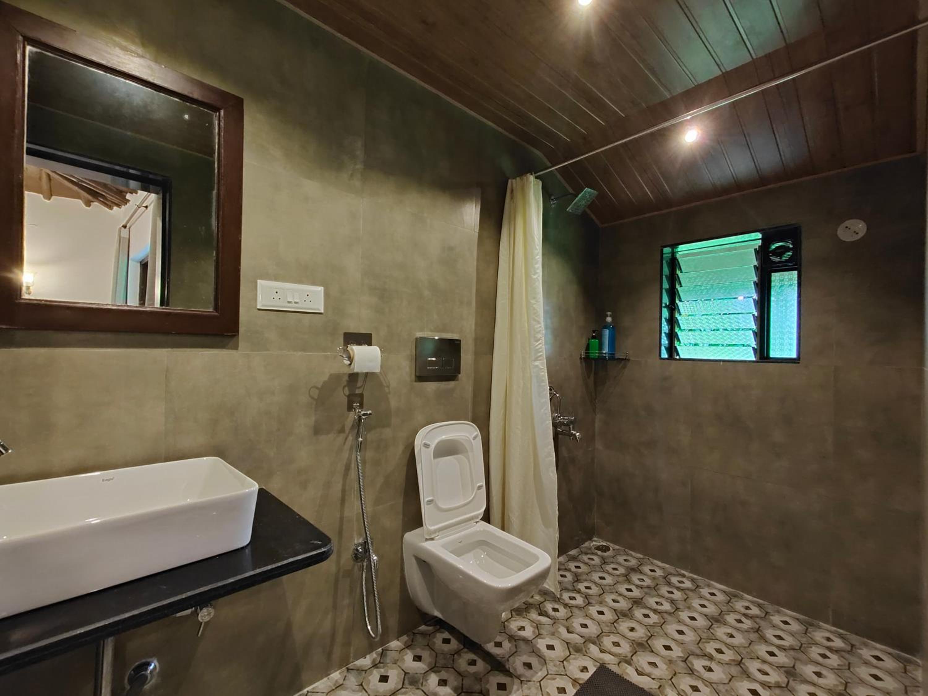 Three-Bedroom Villa - Photo 21