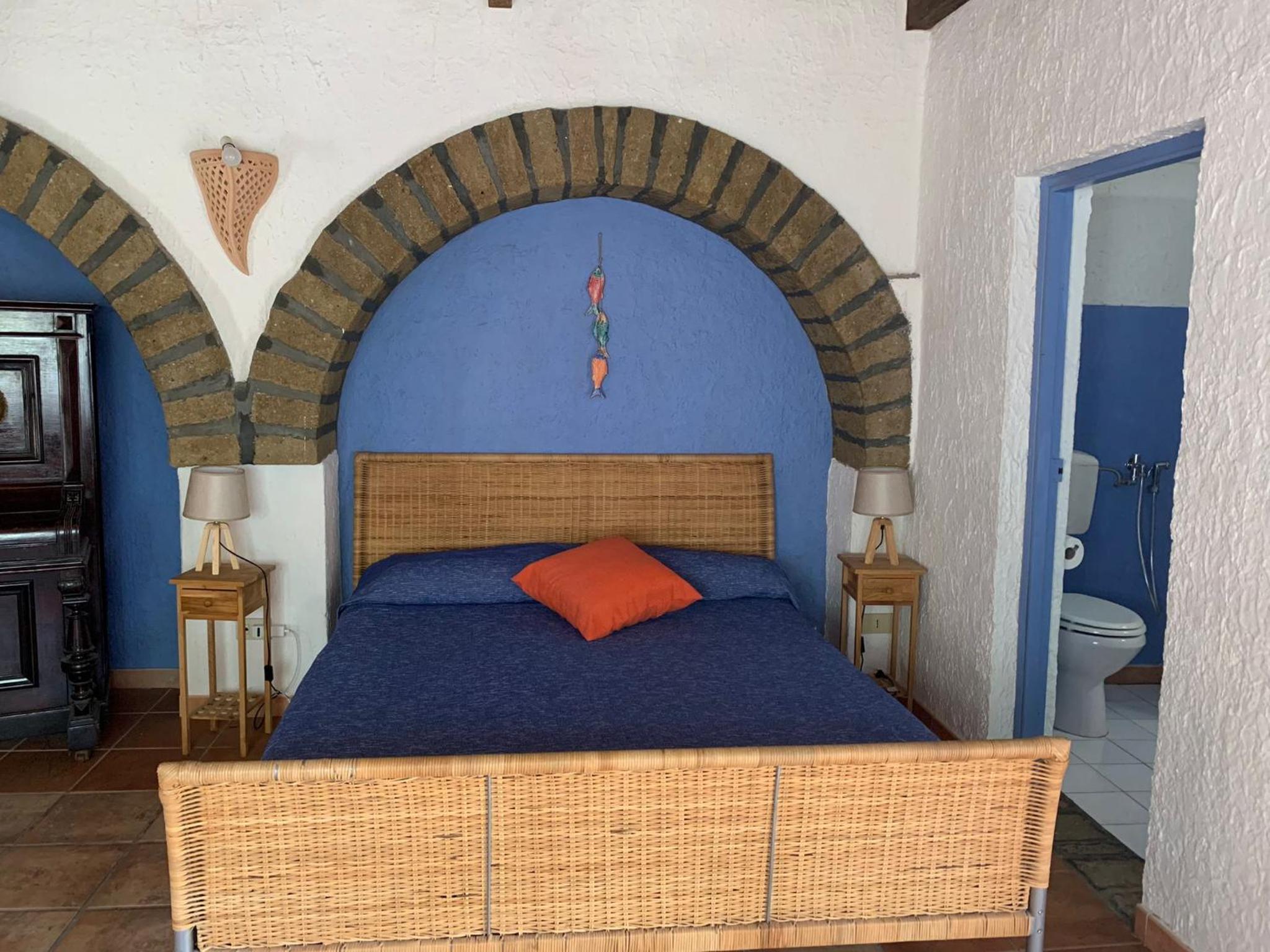 Double Room with Private Bathroom - Photo 4