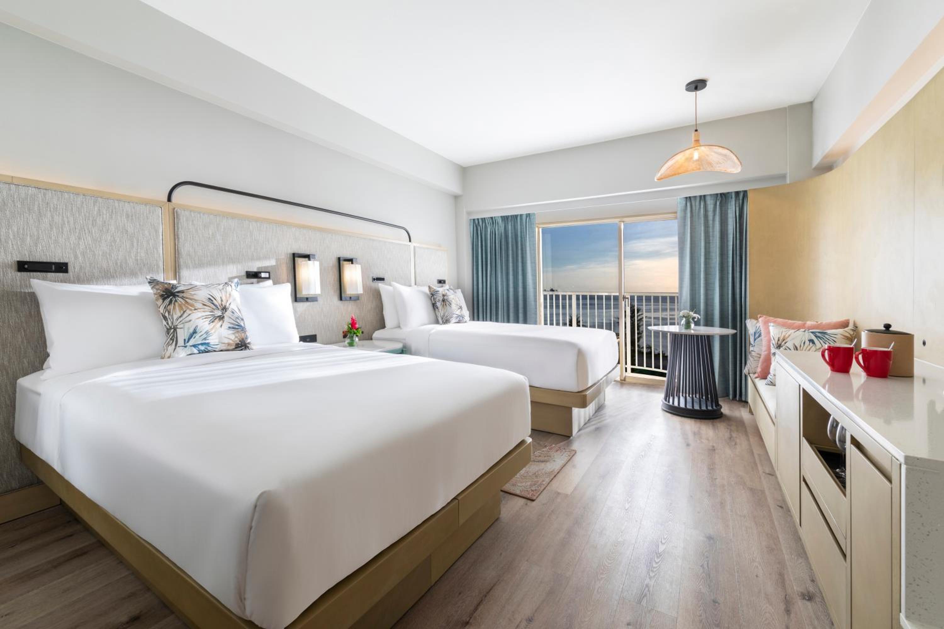 Standard Ocean Front Room - Two Double Beds