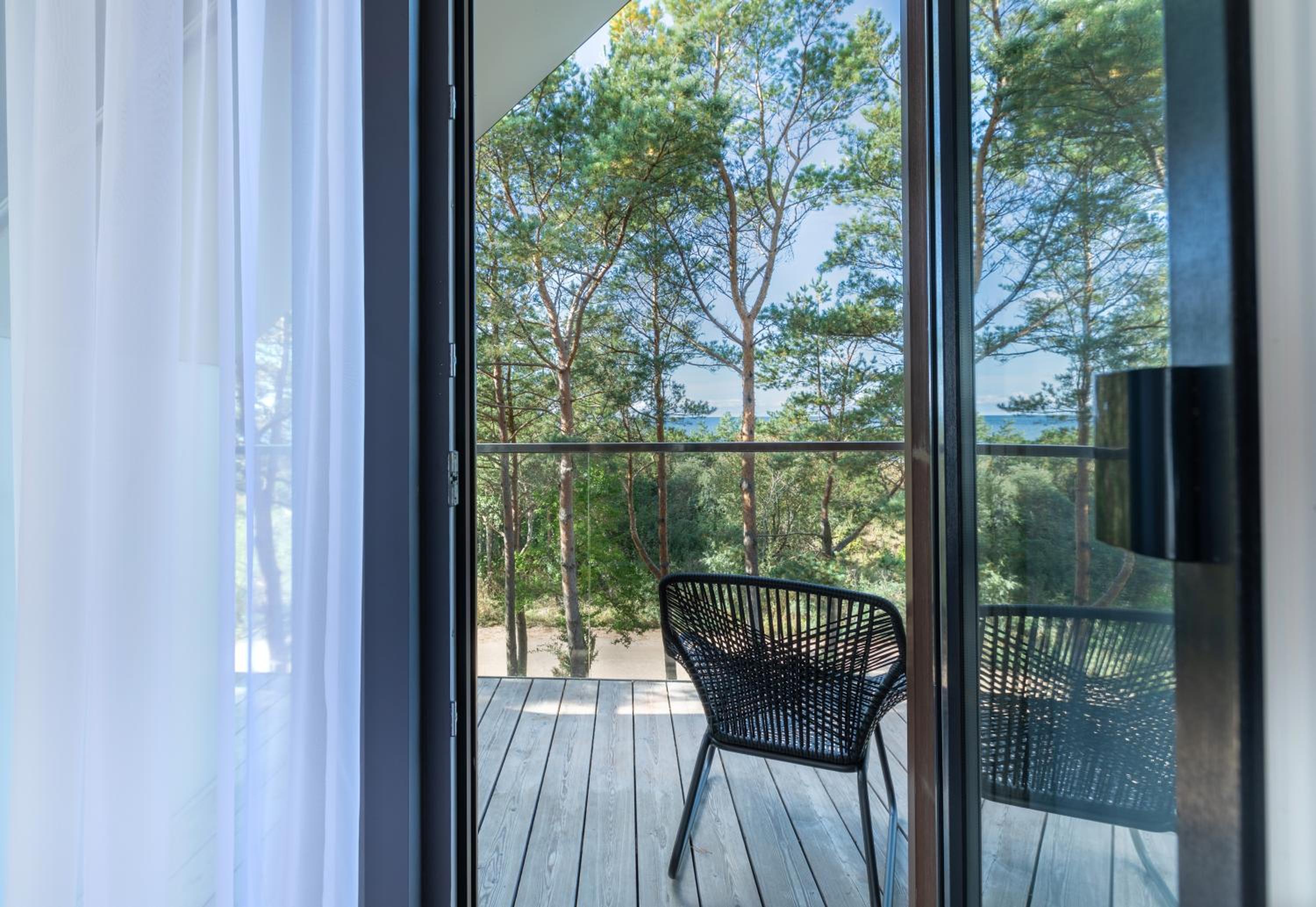 Apartment with Sea View - Photo 13