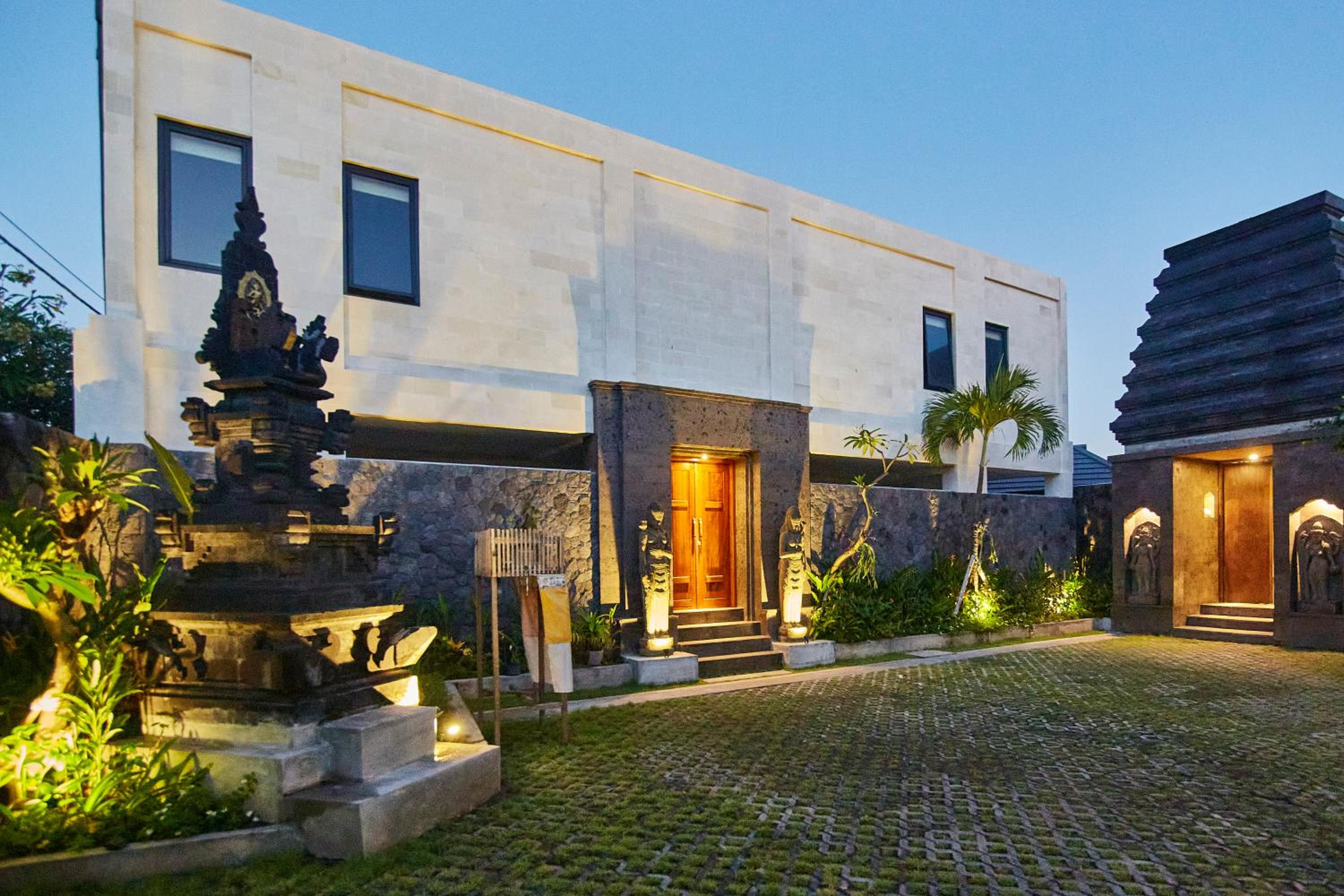 Jacuzzi Villa - Photo 24